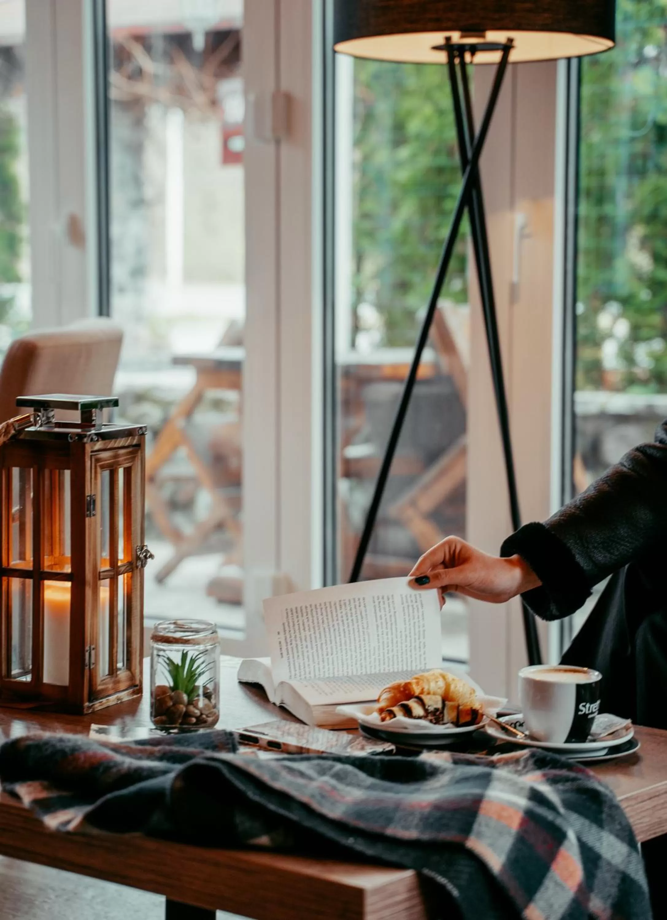 Communal lounge/ TV room in Hotel Mirjana & Rastoke