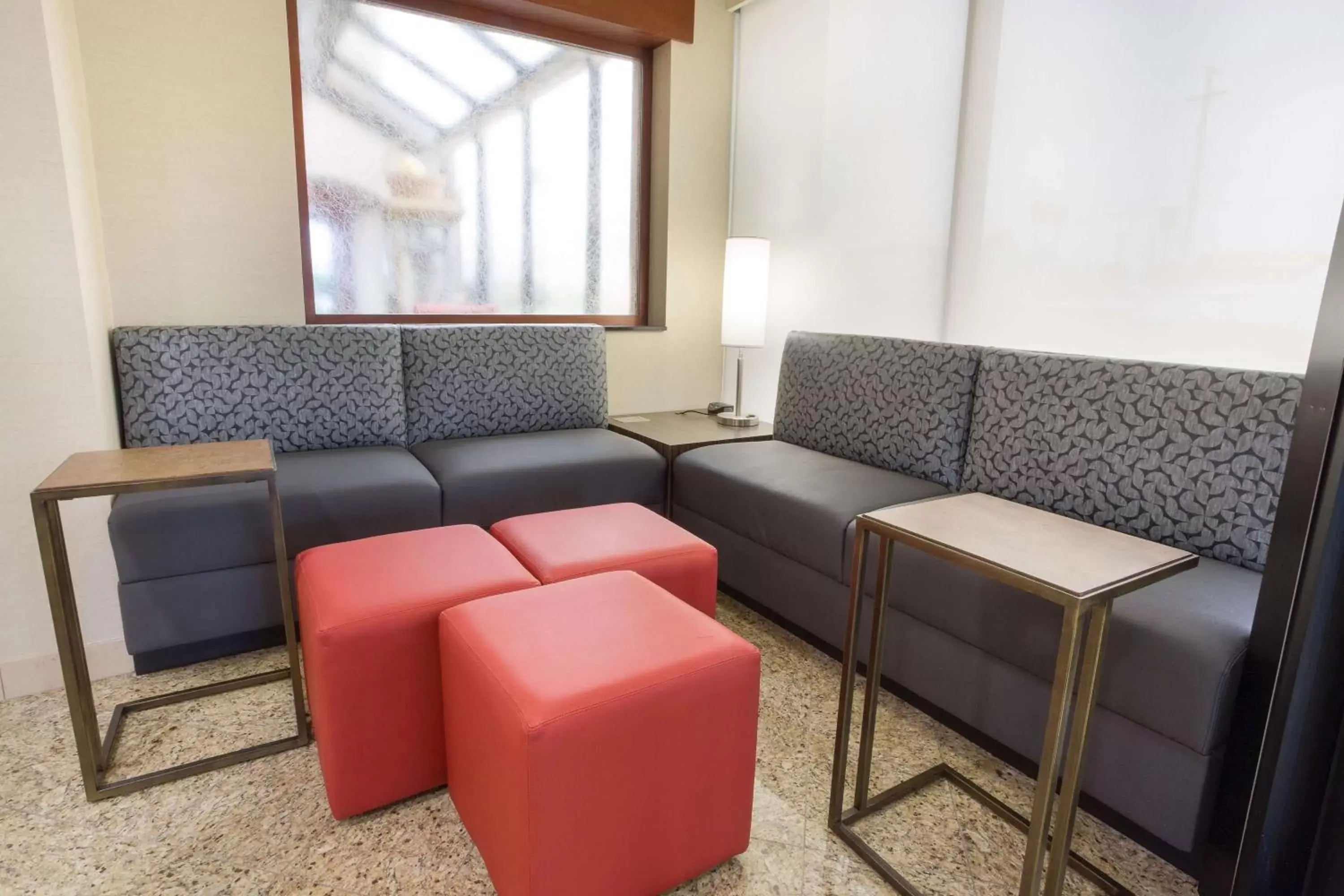 Lobby or reception, Seating Area in Drury Inn & Suites Joplin