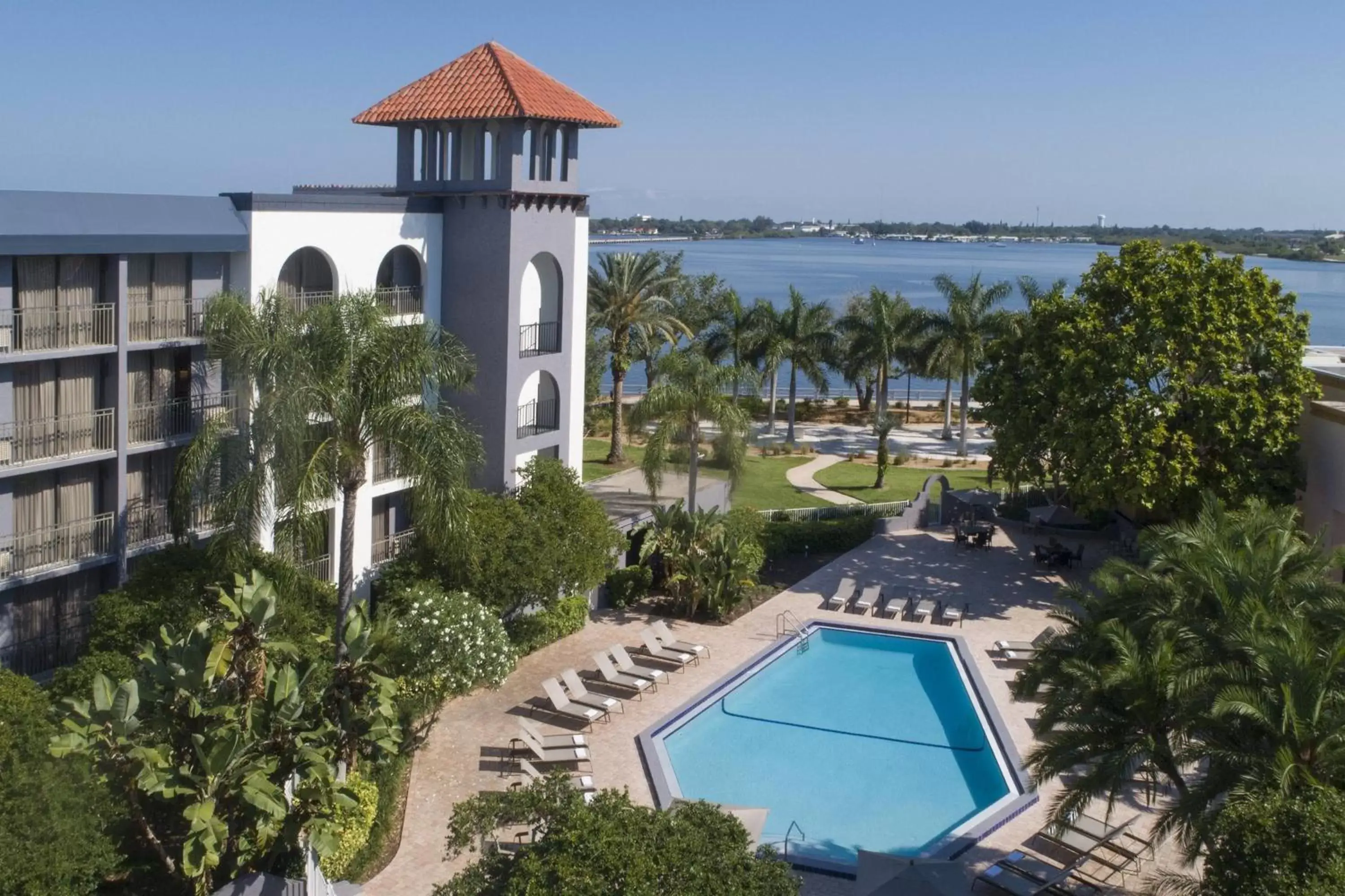 Swimming pool, Pool View in Courtyard by Marriott Bradenton Sarasota/Riverfront