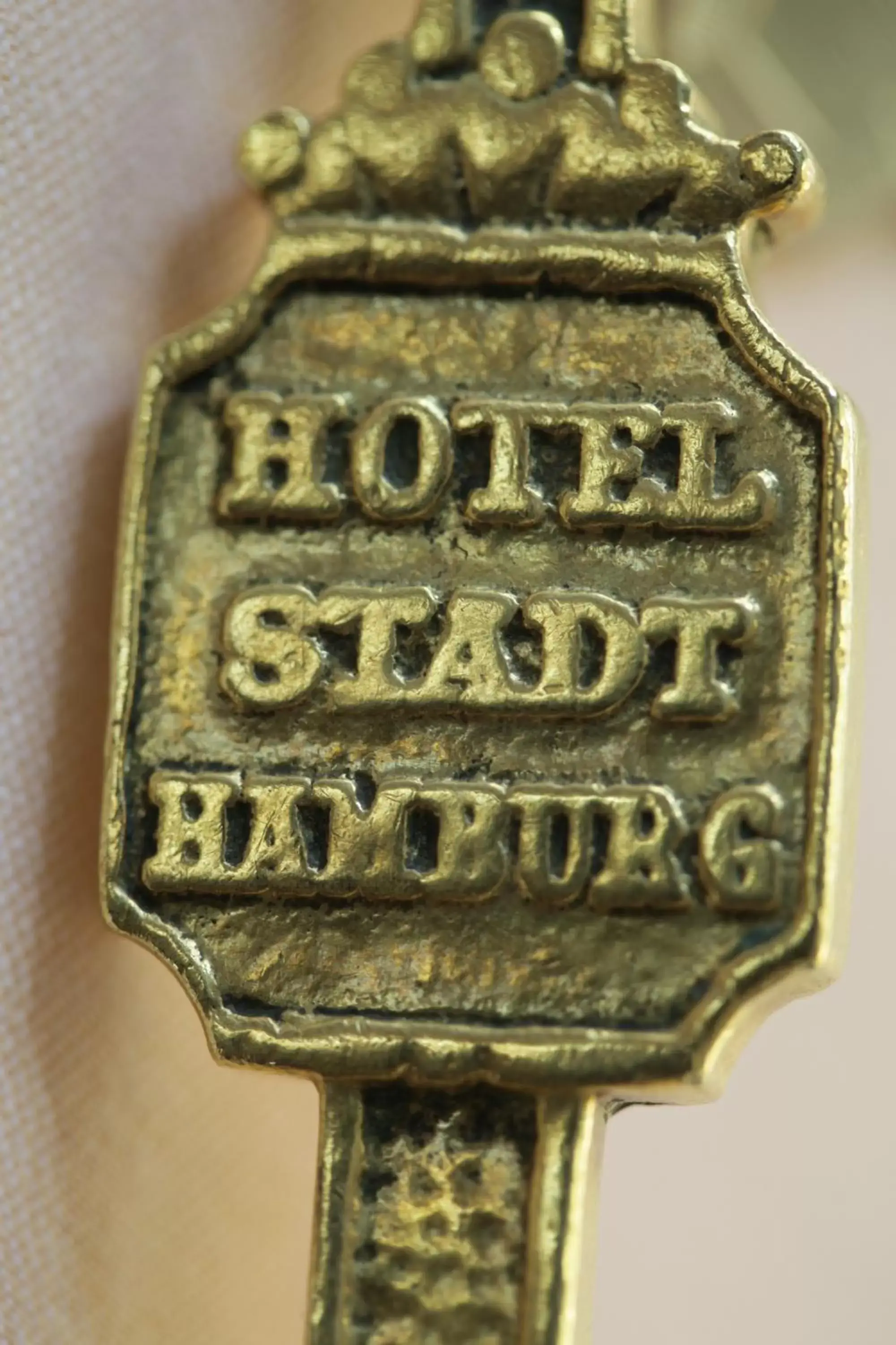 Decorative detail, Property Logo/Sign in Hotel Stadt Hamburg