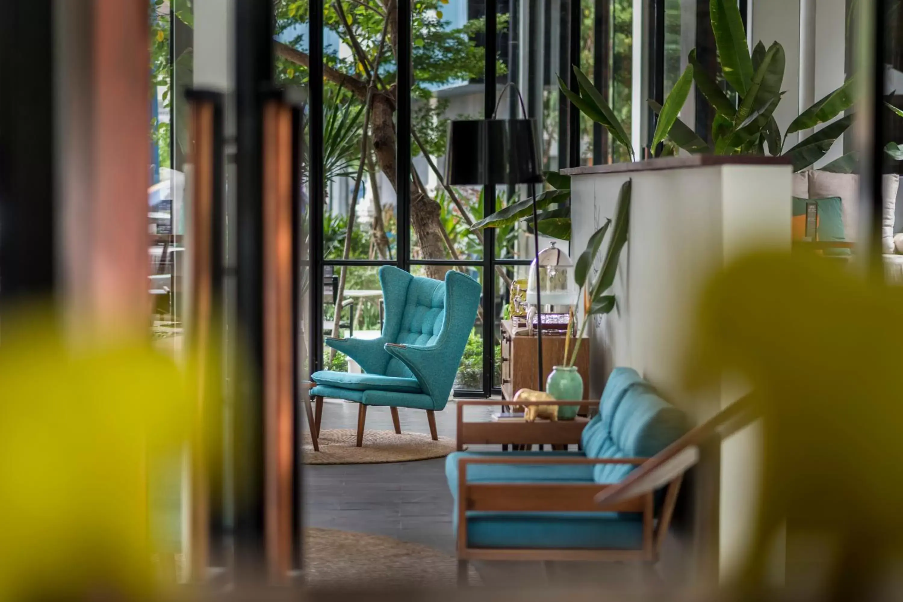 Seating area, Lobby/Reception in The Aviary Hotel