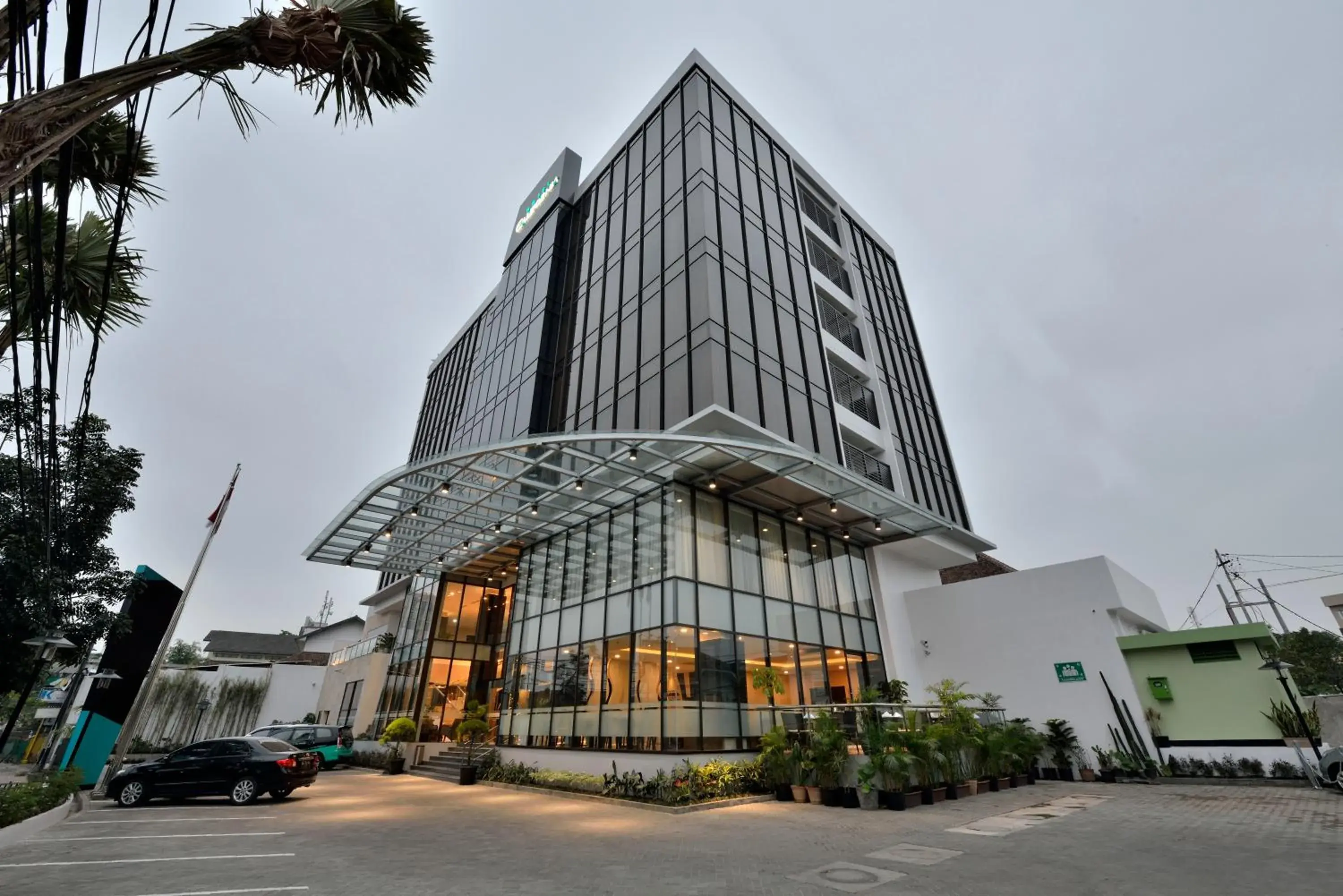 Facade/entrance, Property Building in California Hotel Bandung