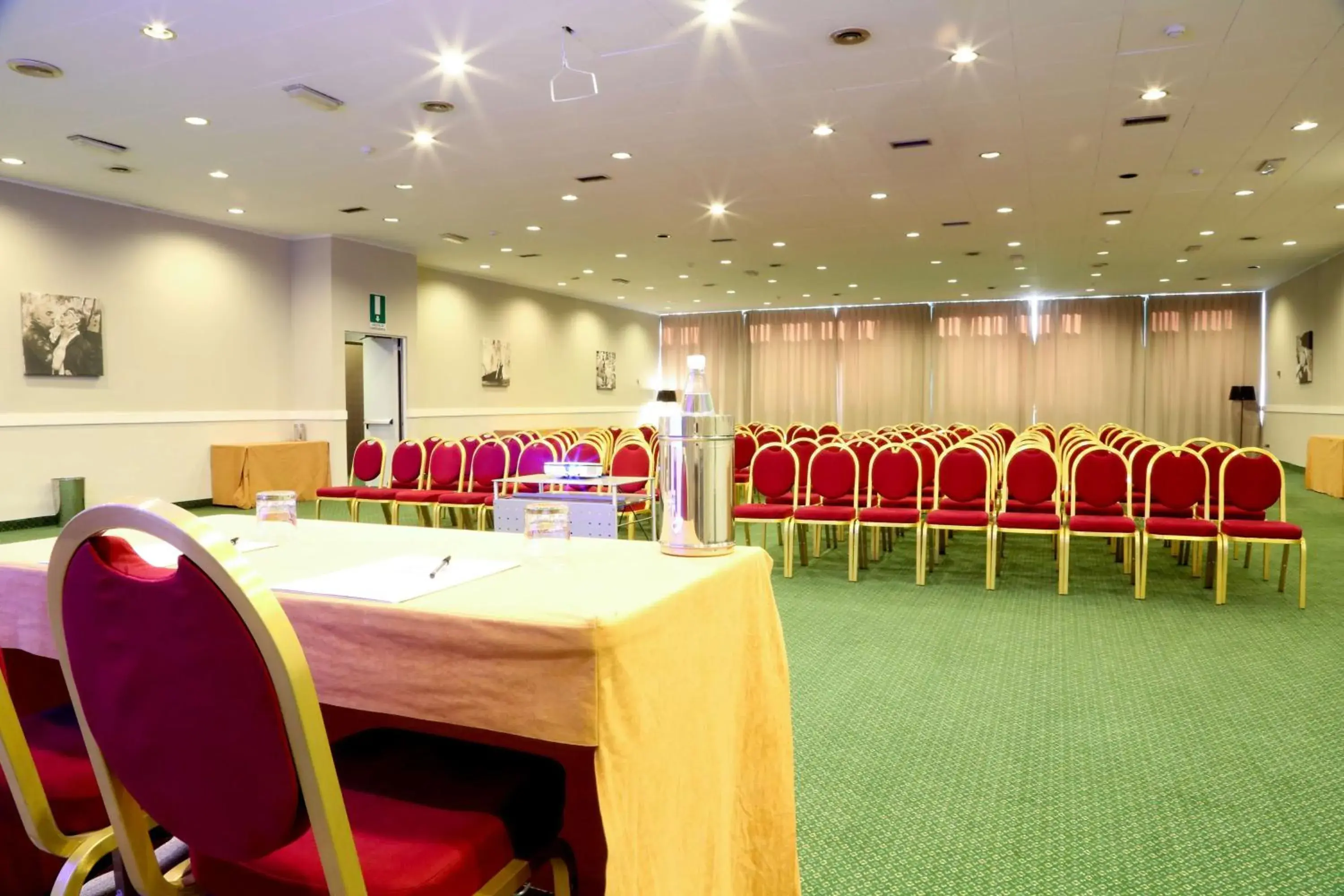 On site, Banquet Facilities in Hotel Blaise & Francis