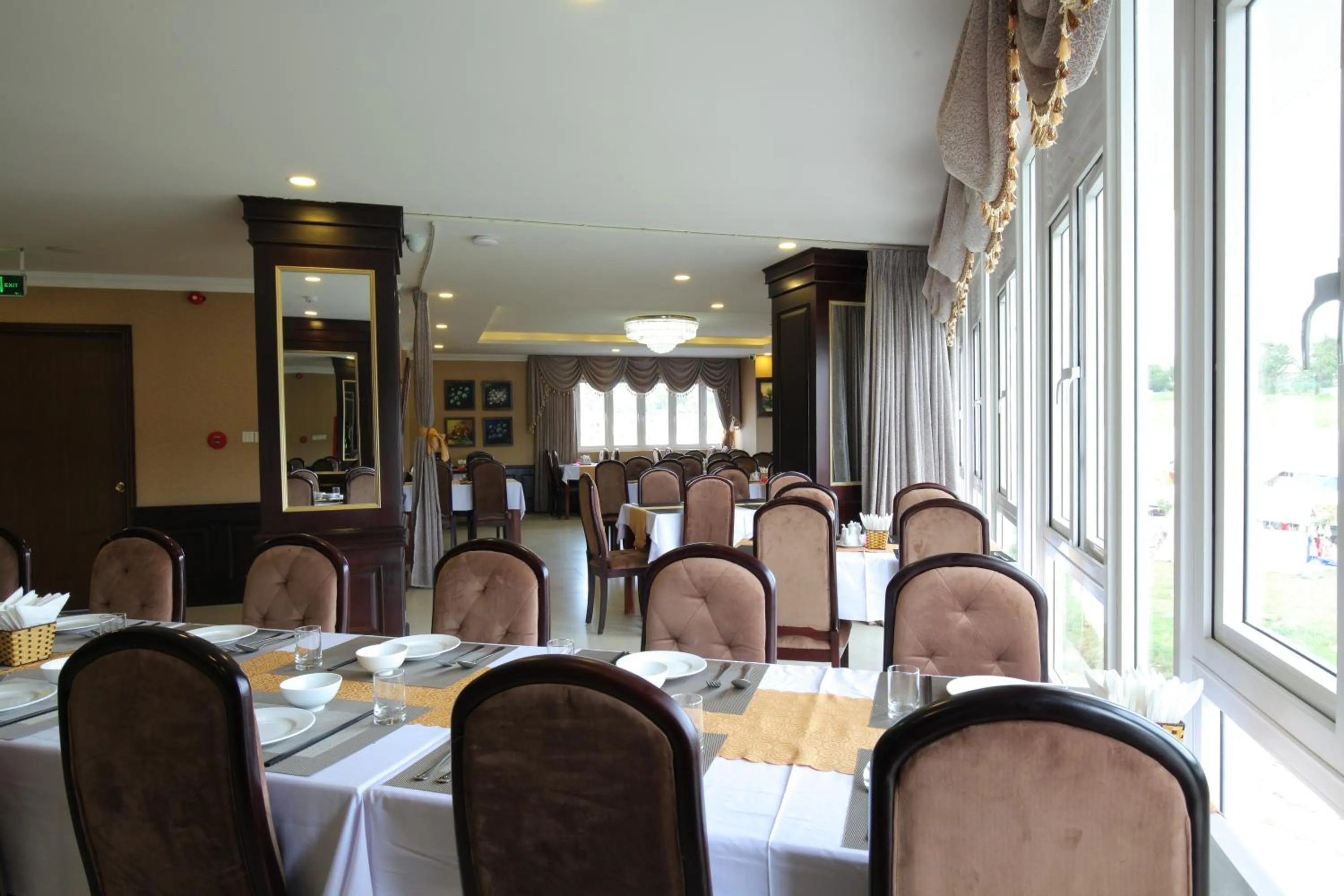 Restaurant/places to eat in Kings Hotel Dalat