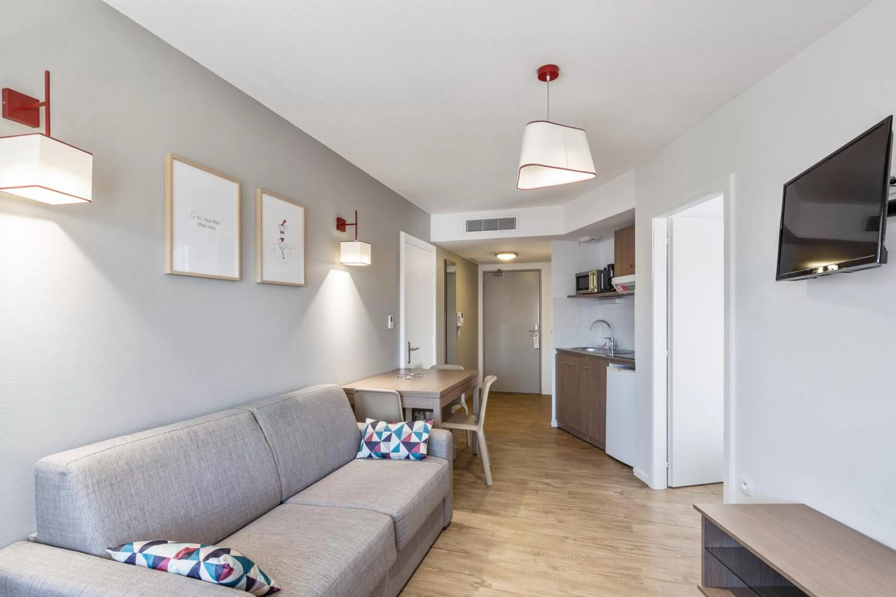 TV and multimedia in Appart'City Confort Mulhouse