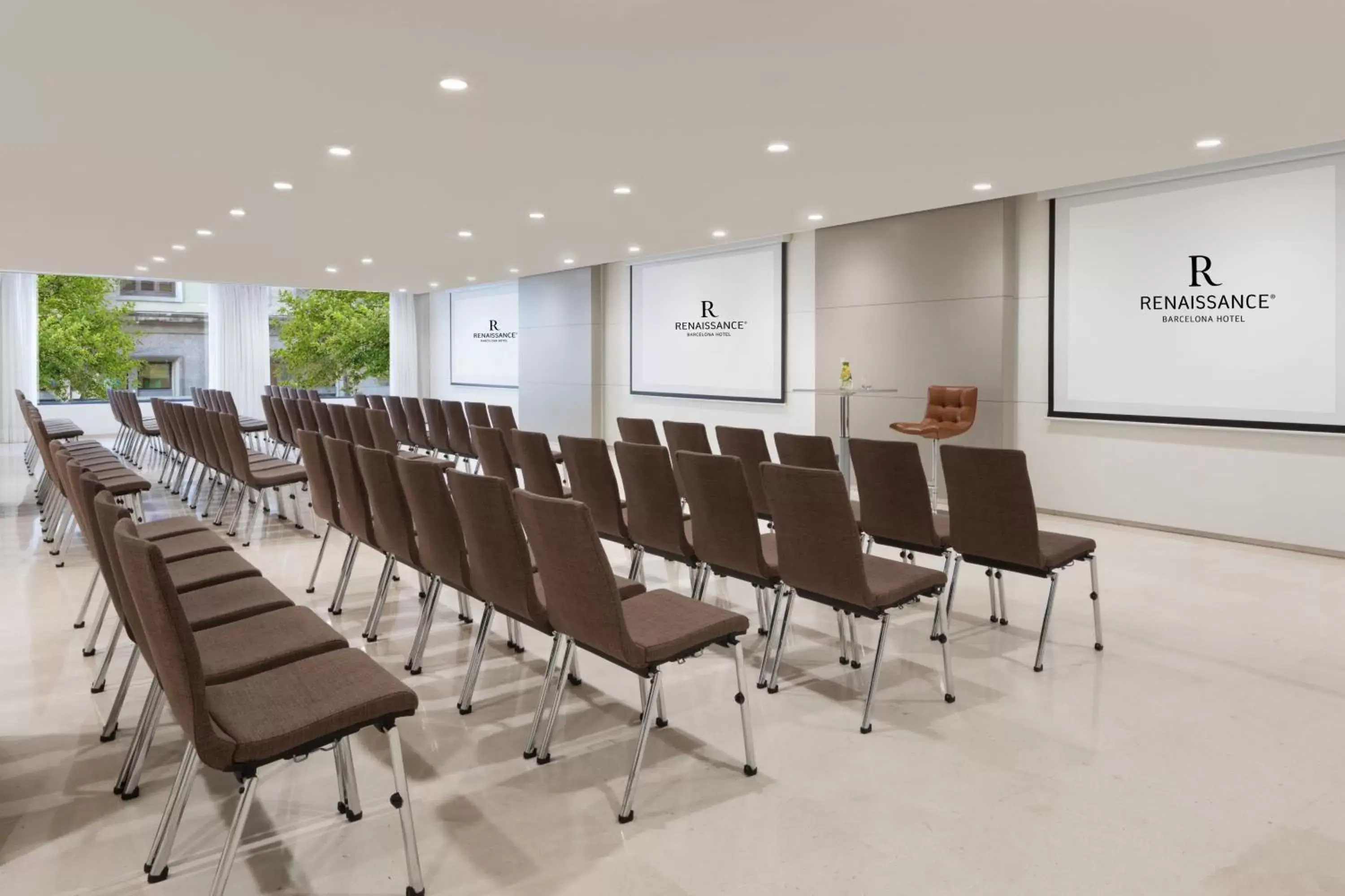 Meeting/conference room in Renaissance Barcelona Hotel