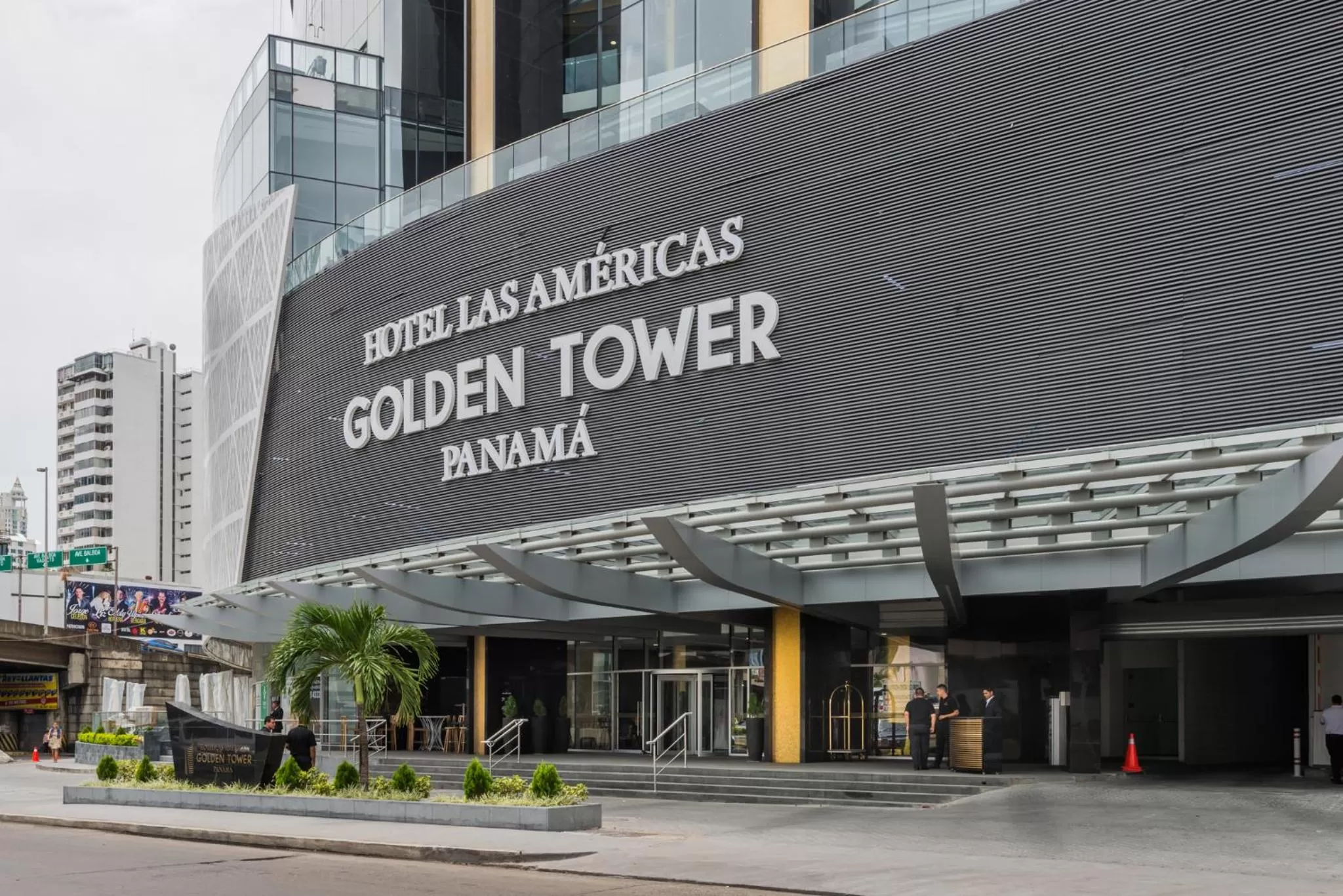 Facade/entrance in Hotel Las Americas Golden Tower Panamá