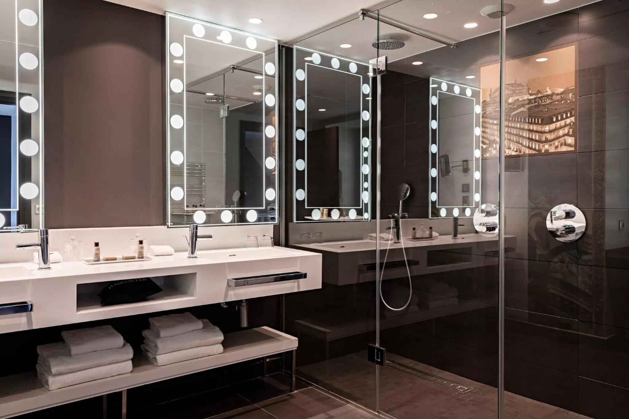 Bathroom in Hotel Indigo Paris - Opera by IHG