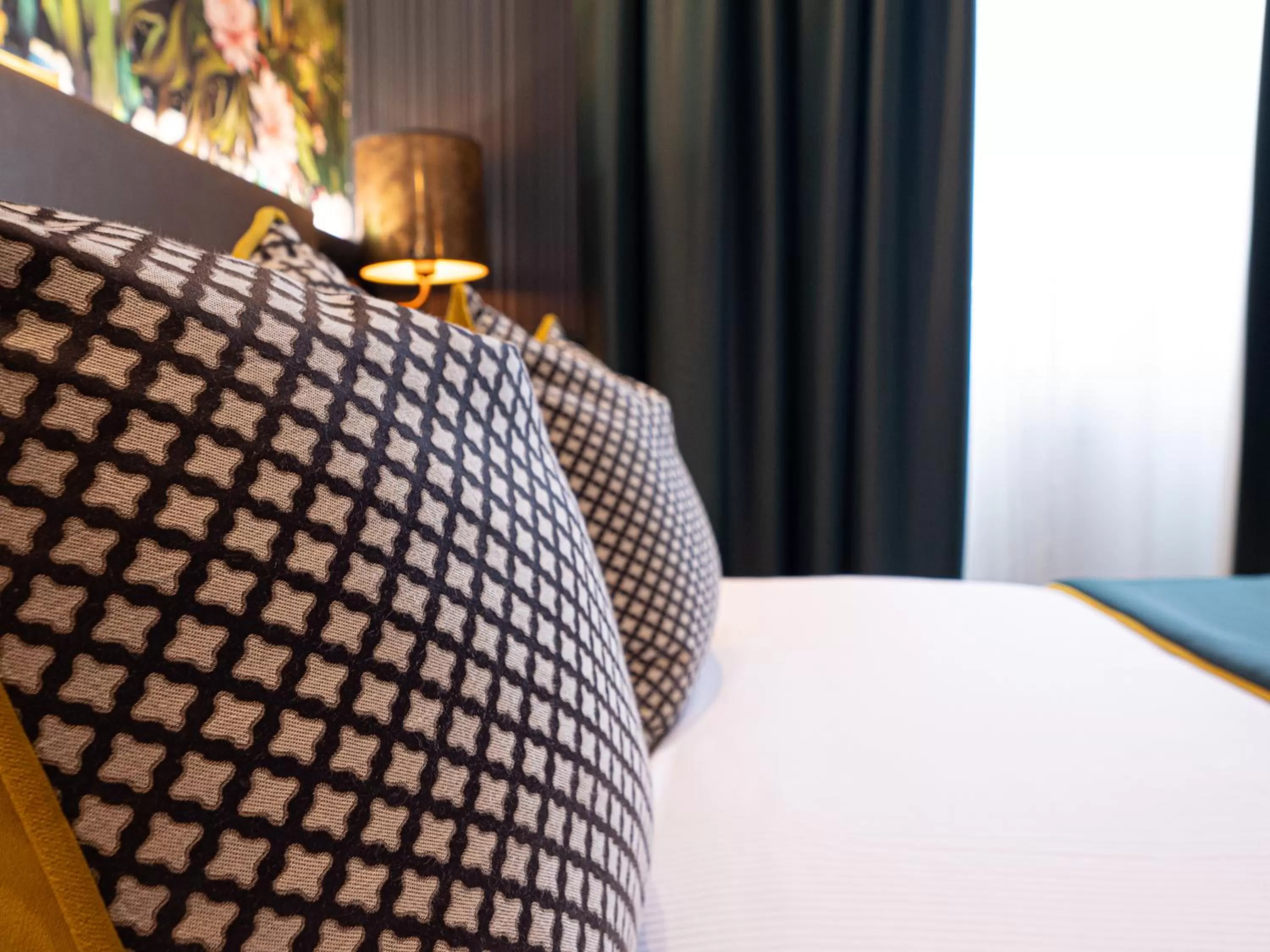 Bed in Hyde Park Green