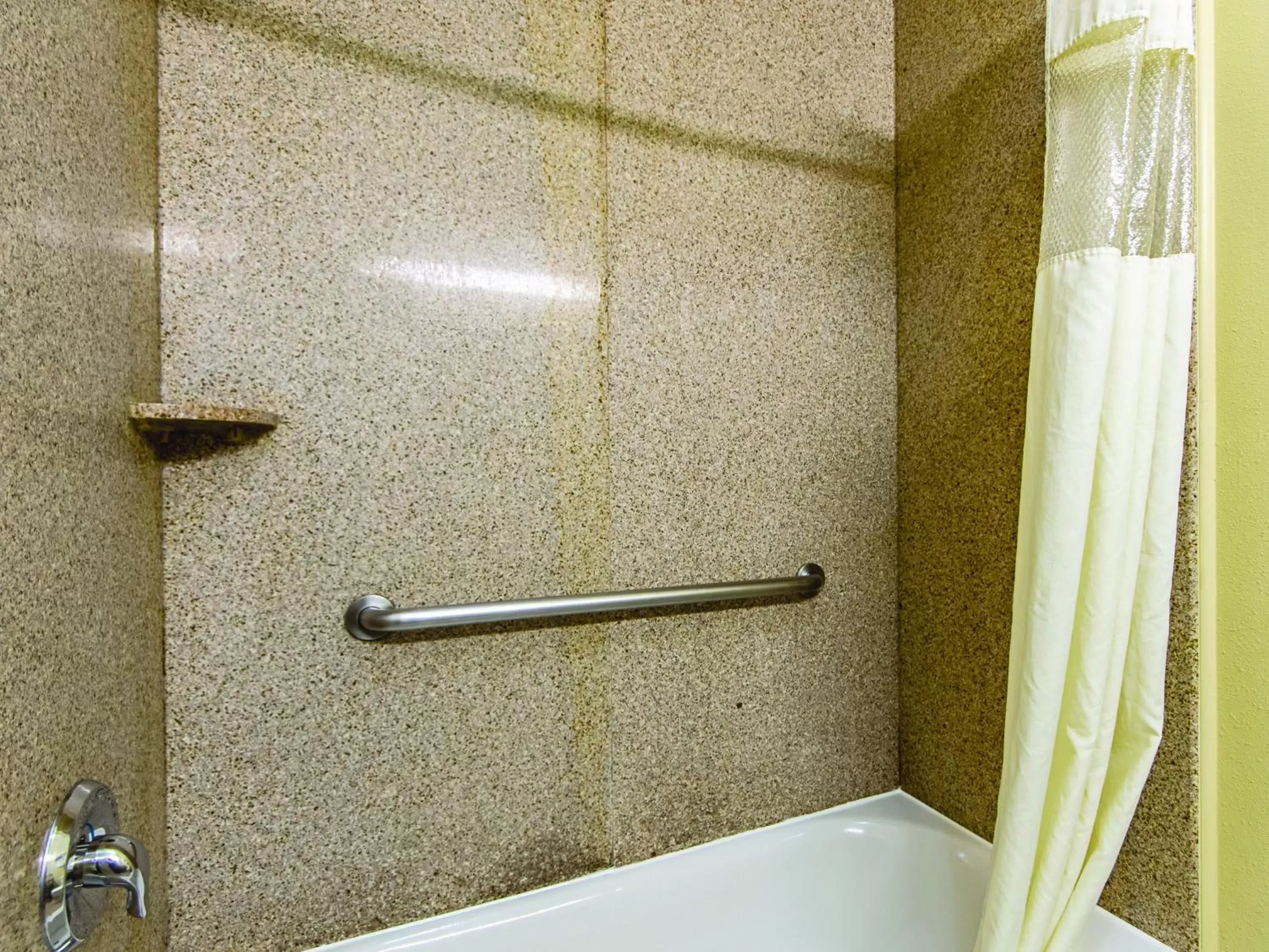 Shower, Bathroom in La Quinta by Wyndham Houston New Caney