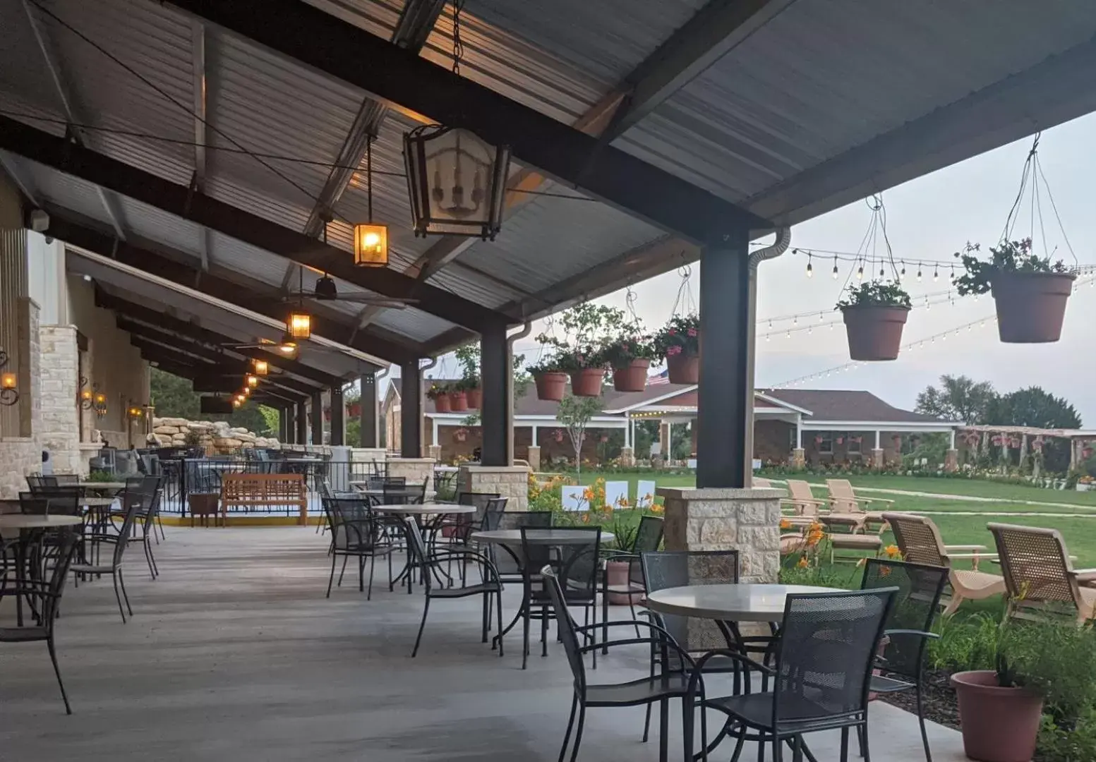 Lounge or bar in Carter Creek Winery Resort & Spa Lounge or bar in Carter Creek Winery Resort & Spa