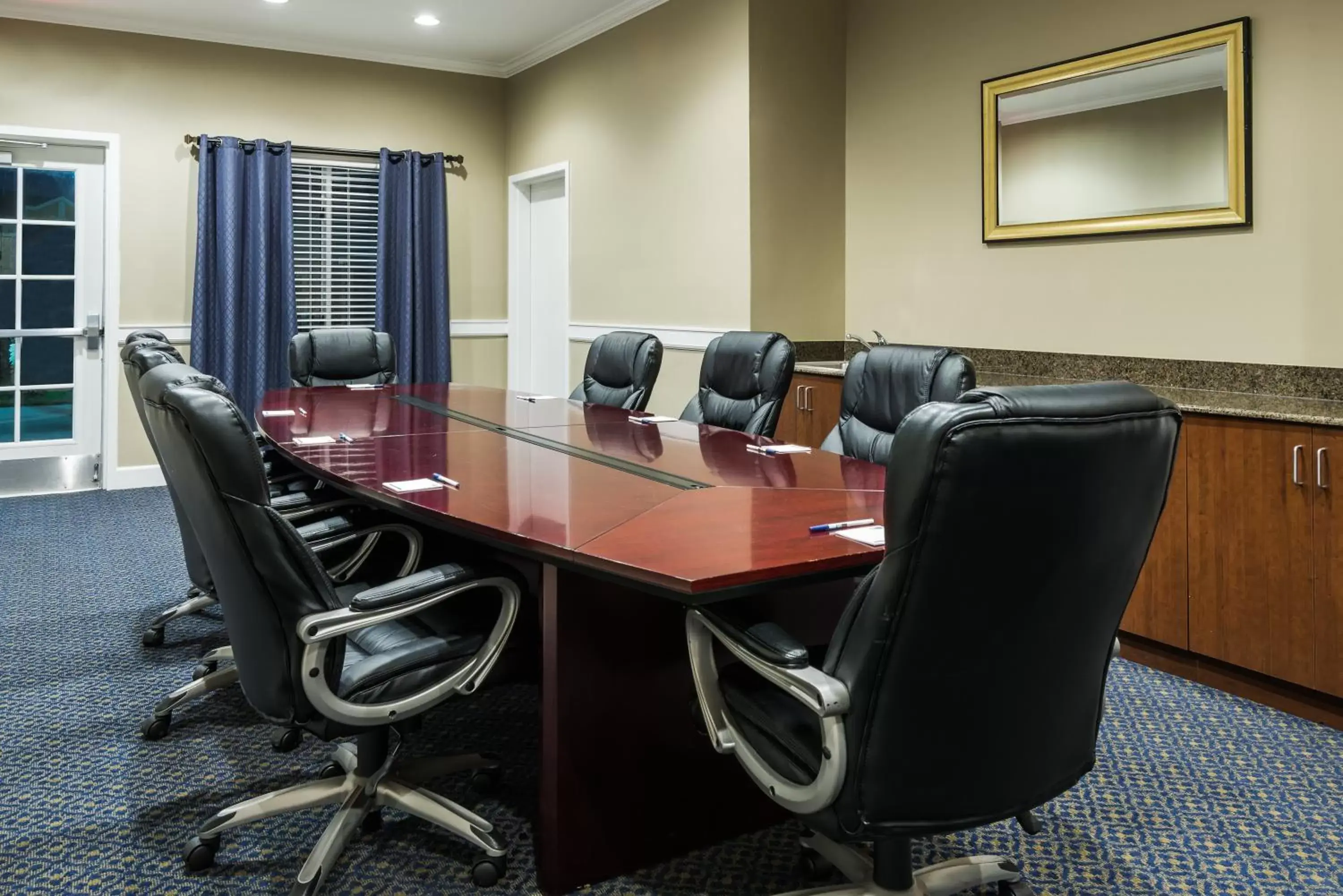 Meeting/conference room in Holiday Inn Express Hotel & Suites New Iberia - Avery Island, an IHG Hotel
