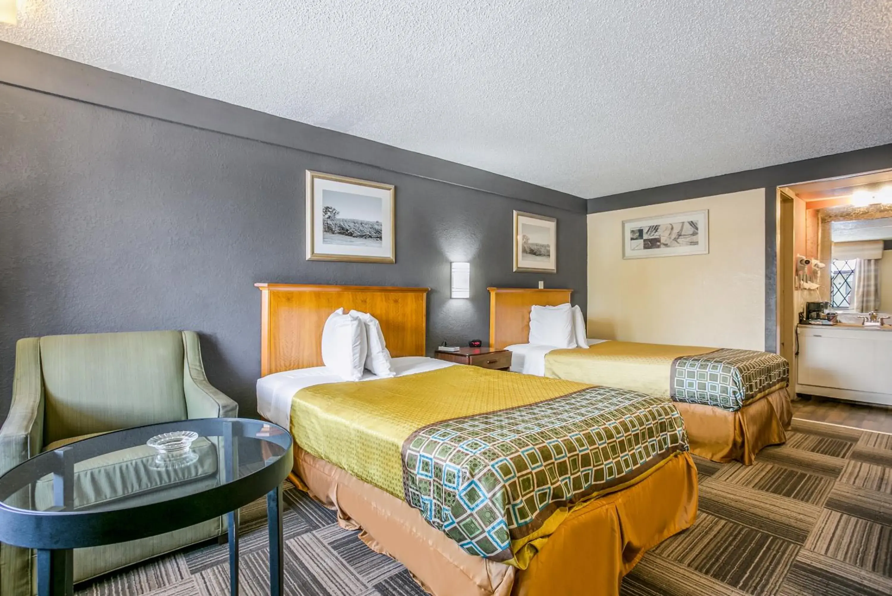 Bed in Scottish Inns Harrisburg-Hershey South Bed in Scottish Inns Harrisburg-Hershey South