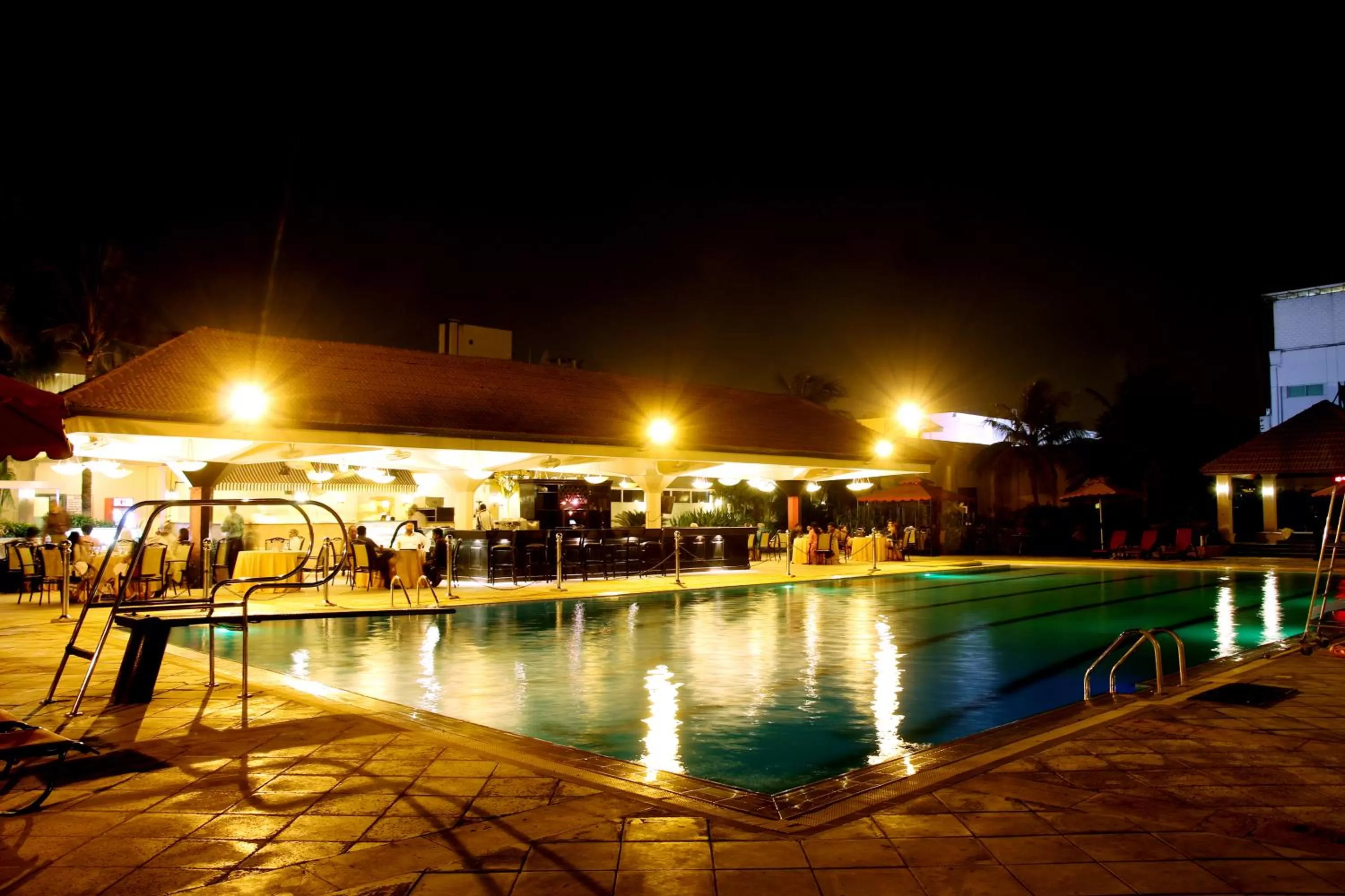 Ramada Plaza by Wyndham Karachi Airport Hotel