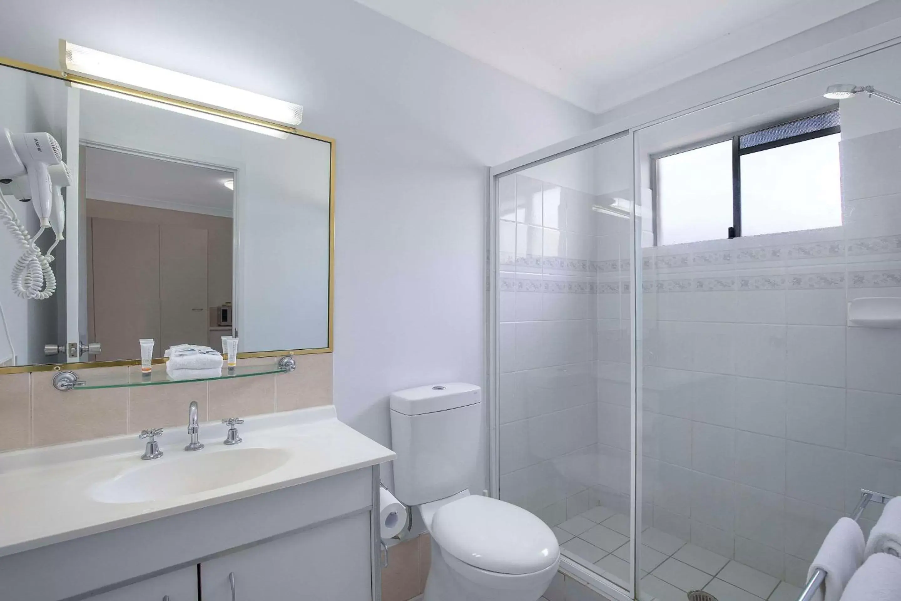 Bedroom, Bathroom in Comfort Inn North Brisbane