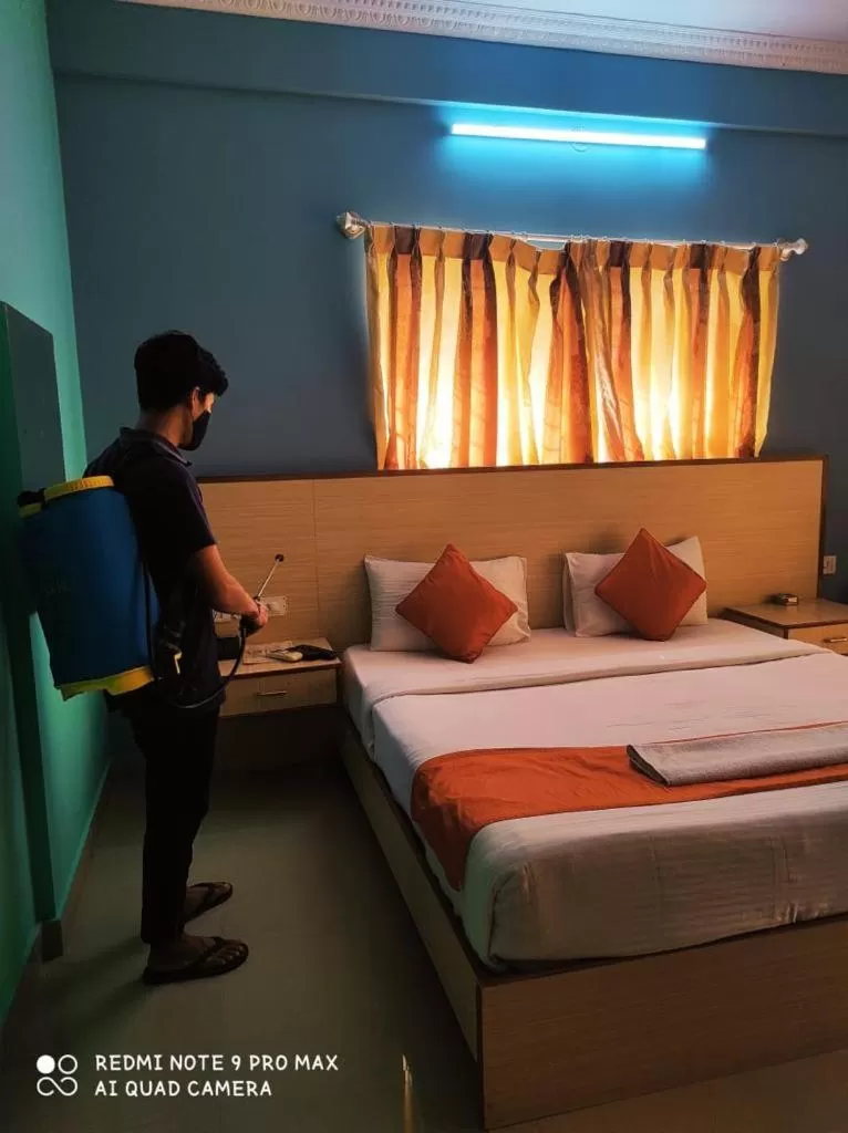 Bed in Airport Gateway Hotel