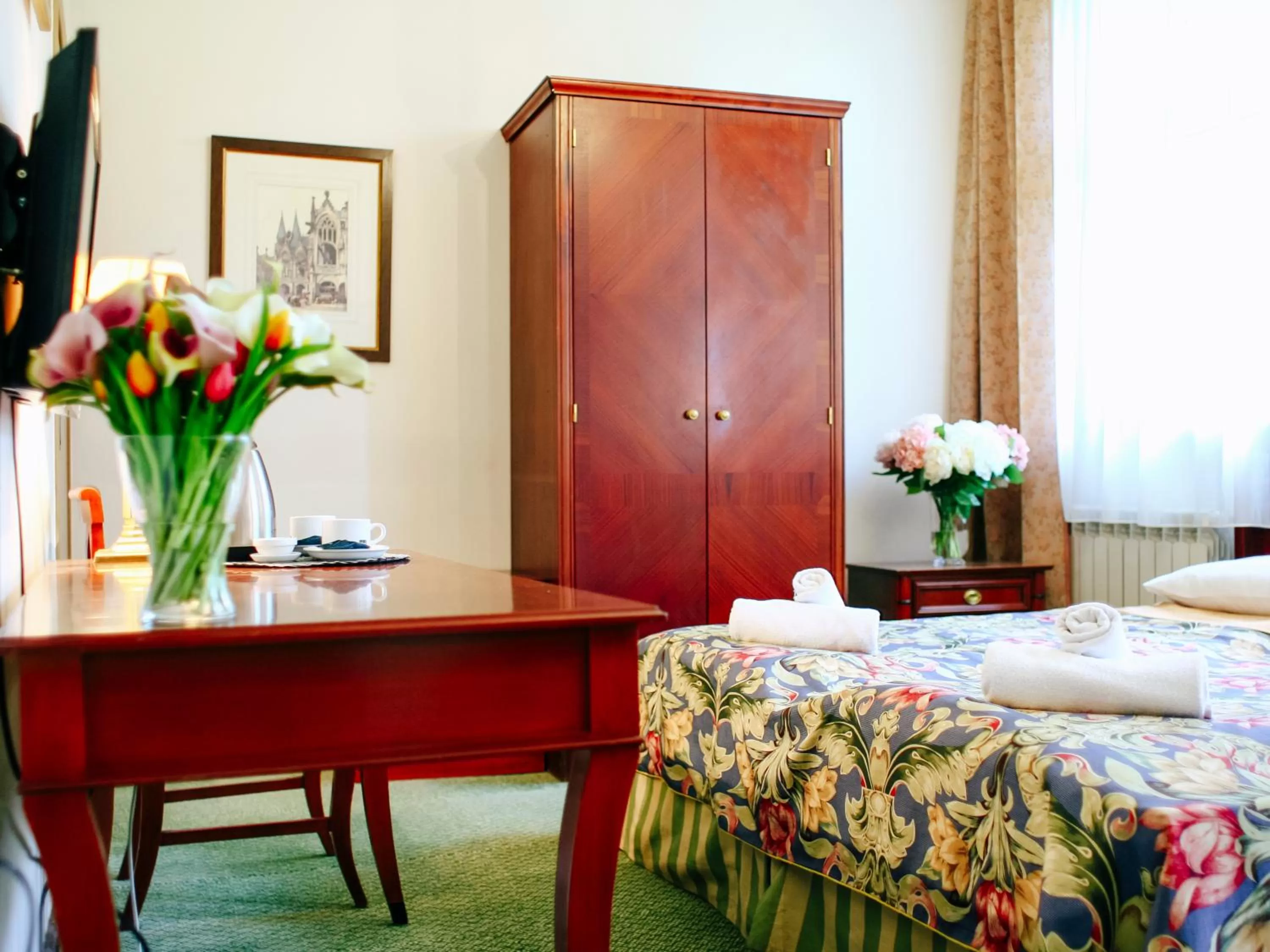 TV and multimedia, Bed in Miodosytnia Aparthotel