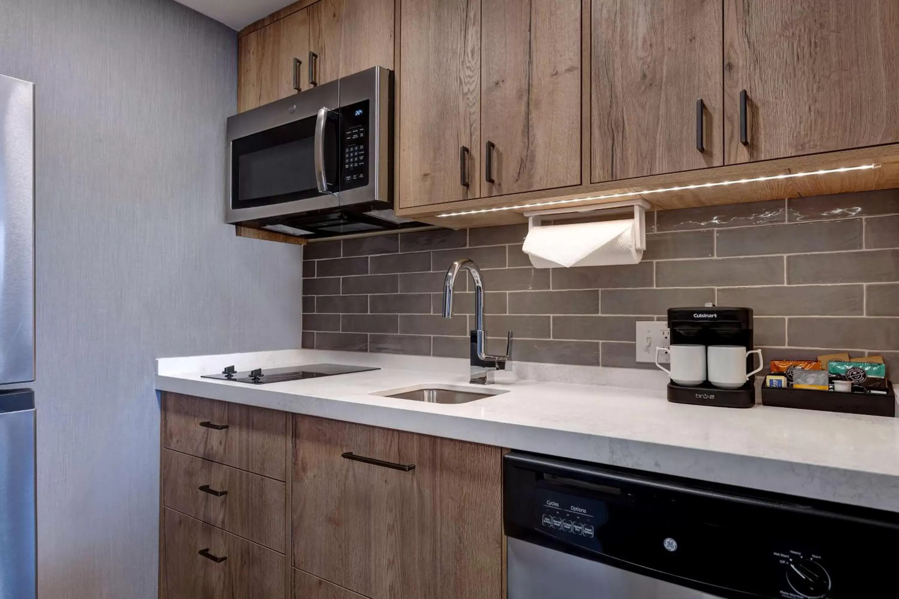 Kitchen or kitchenette, Kitchen/Kitchenette in Homewood Suites By Hilton Eagle Boise, Id