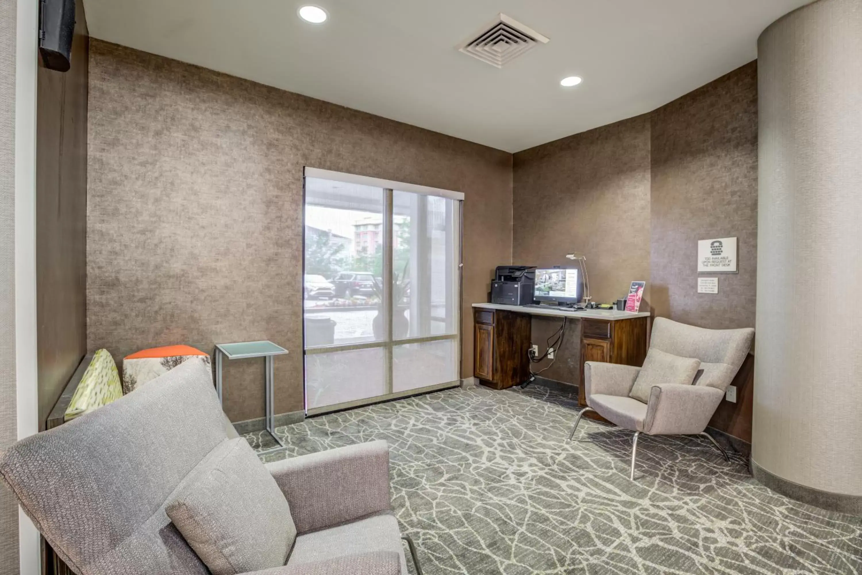 TV and multimedia, Seating Area in SpringHill Suites Gainesville