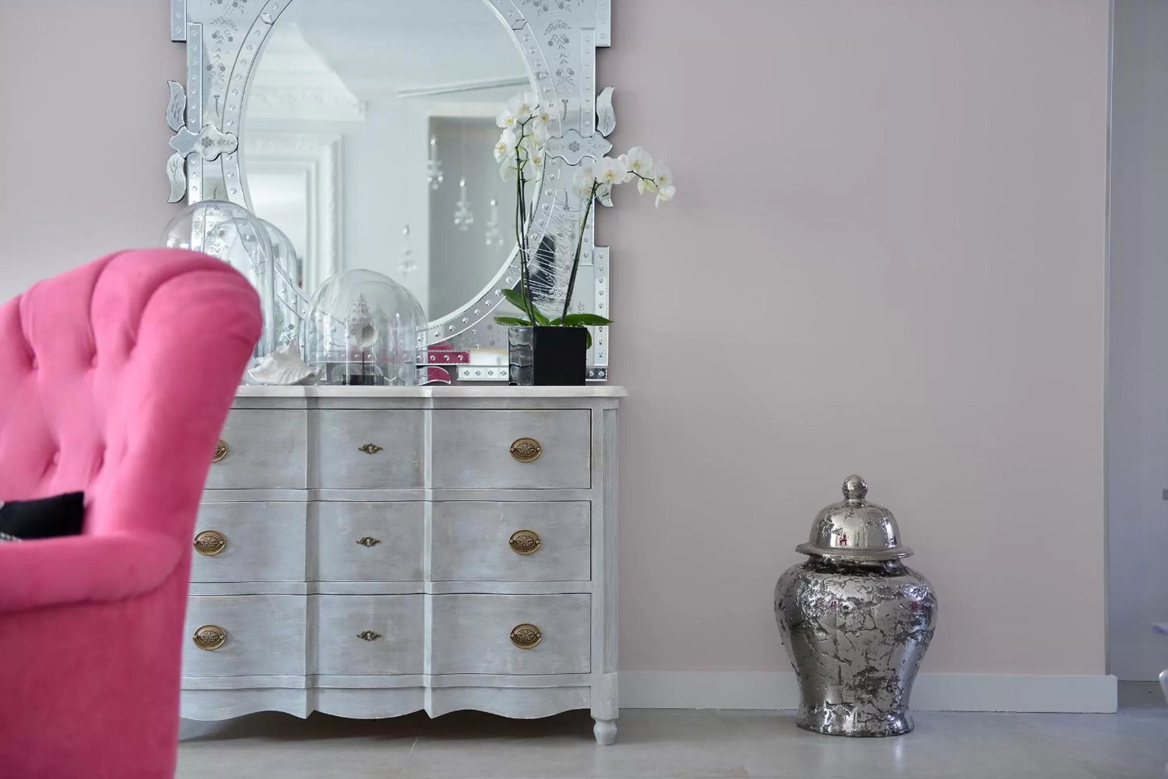 Decorative detail in Hotel La Villa Nice Victor Hugo