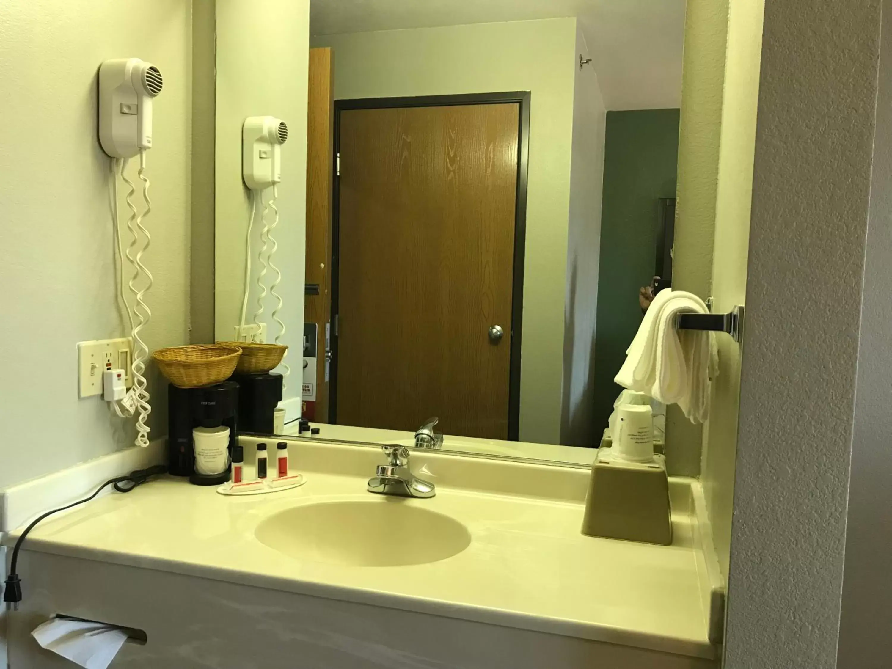 Bathroom in SureStay Plus Hotel by Best Western Bettendorf