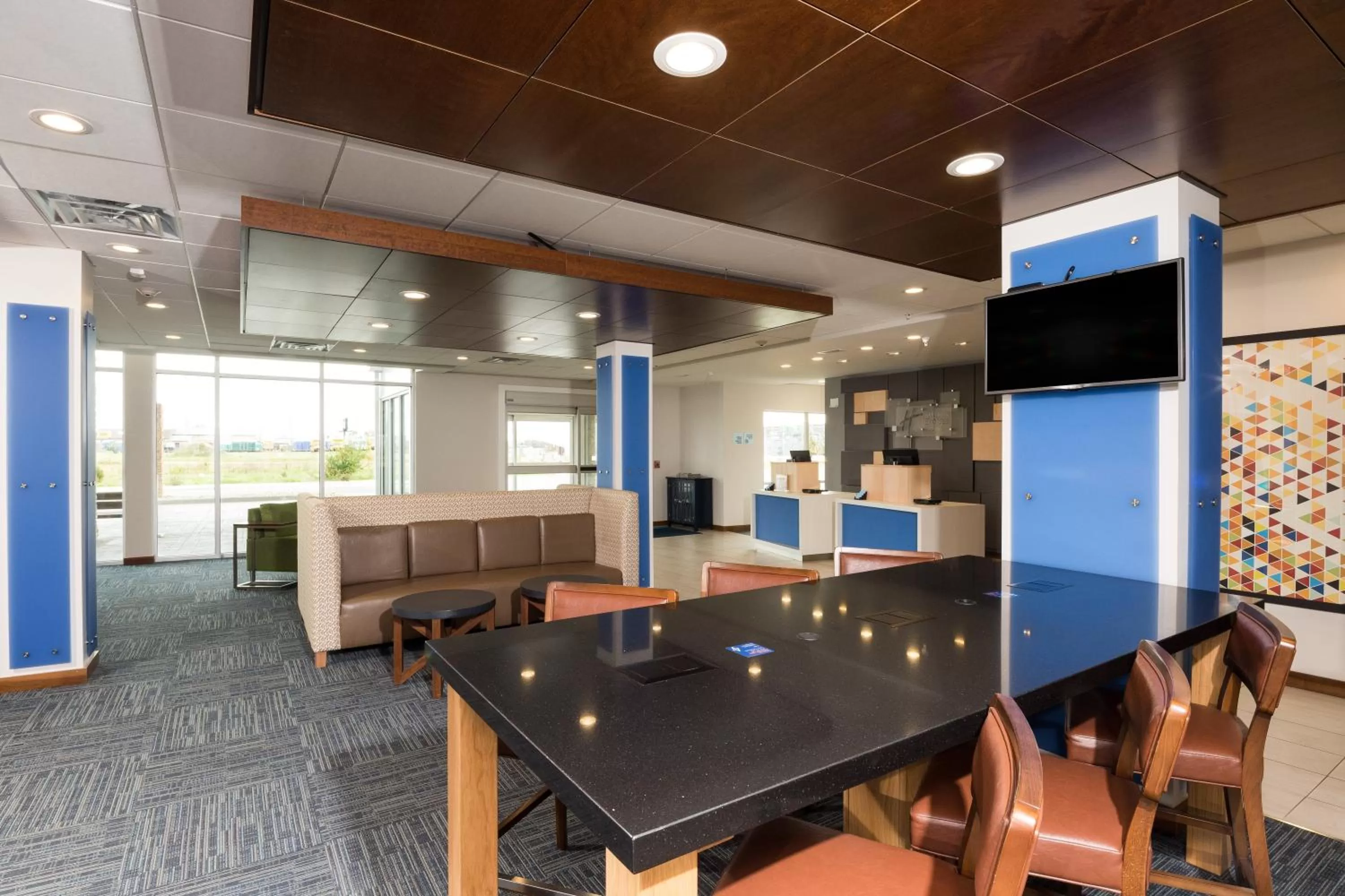 Property building in Holiday Inn Express & Suites - Auburn by IHG