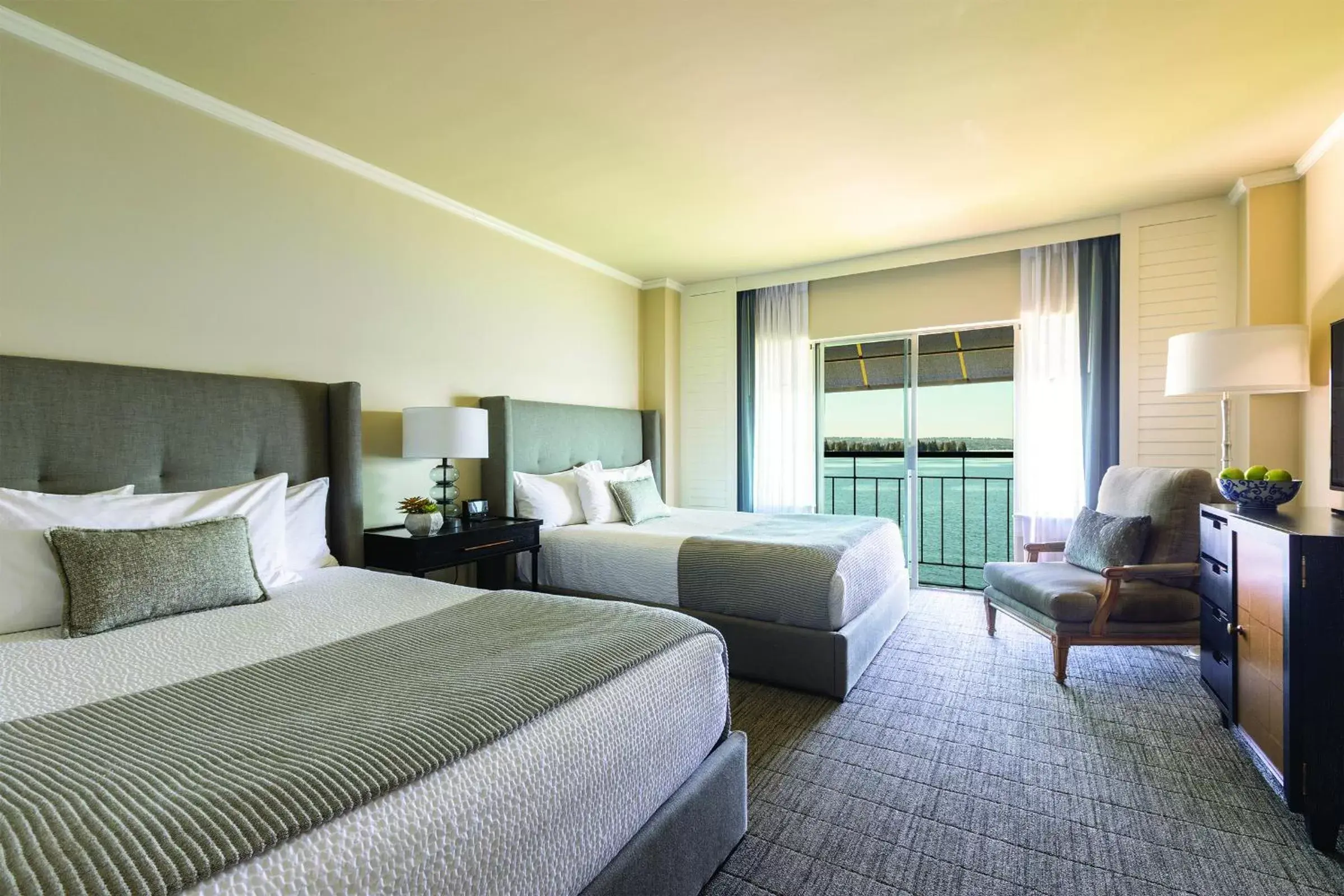 Bed in Woodmark Hotel & Still Spa