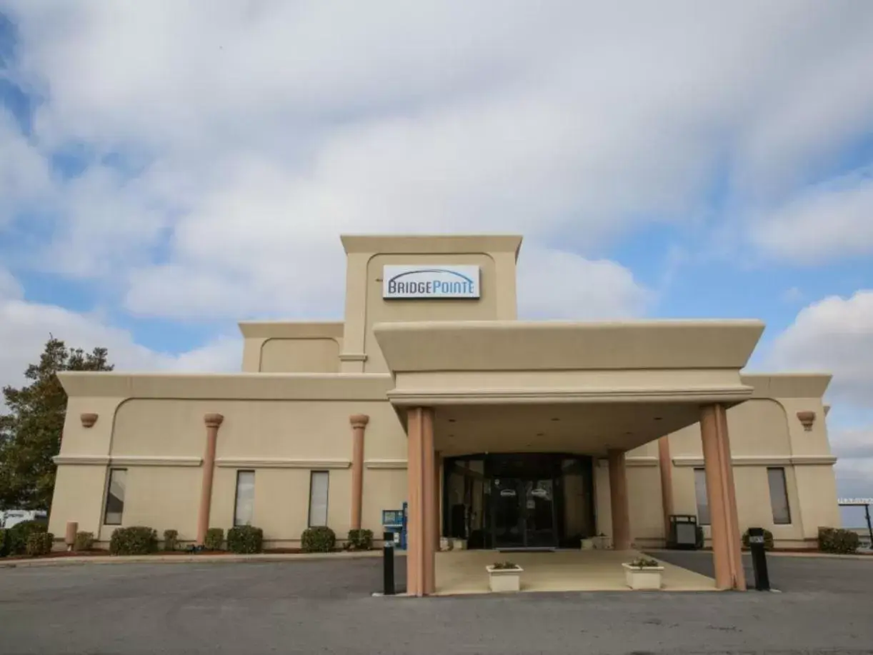 Property building in BridgePointe Hotel & Marina Property building in BridgePointe Hotel & Marina