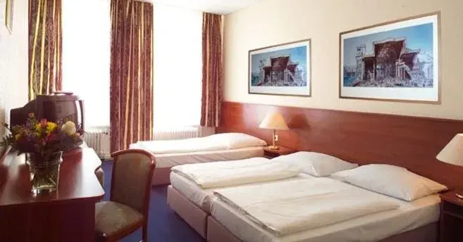 Day, Bed in Hotel Terminus am Hauptbahnhof & ZOB Day, Bed in Hotel Terminus am Hauptbahnhof & ZOB