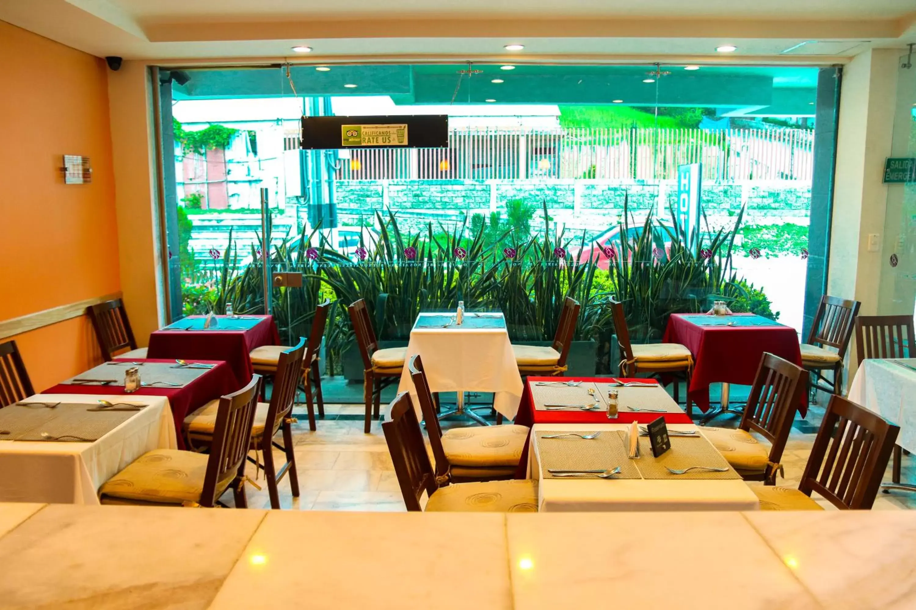 Restaurant/places to eat in Hotel Buenos Aires Restaurant/places to eat in Hotel Buenos Aires