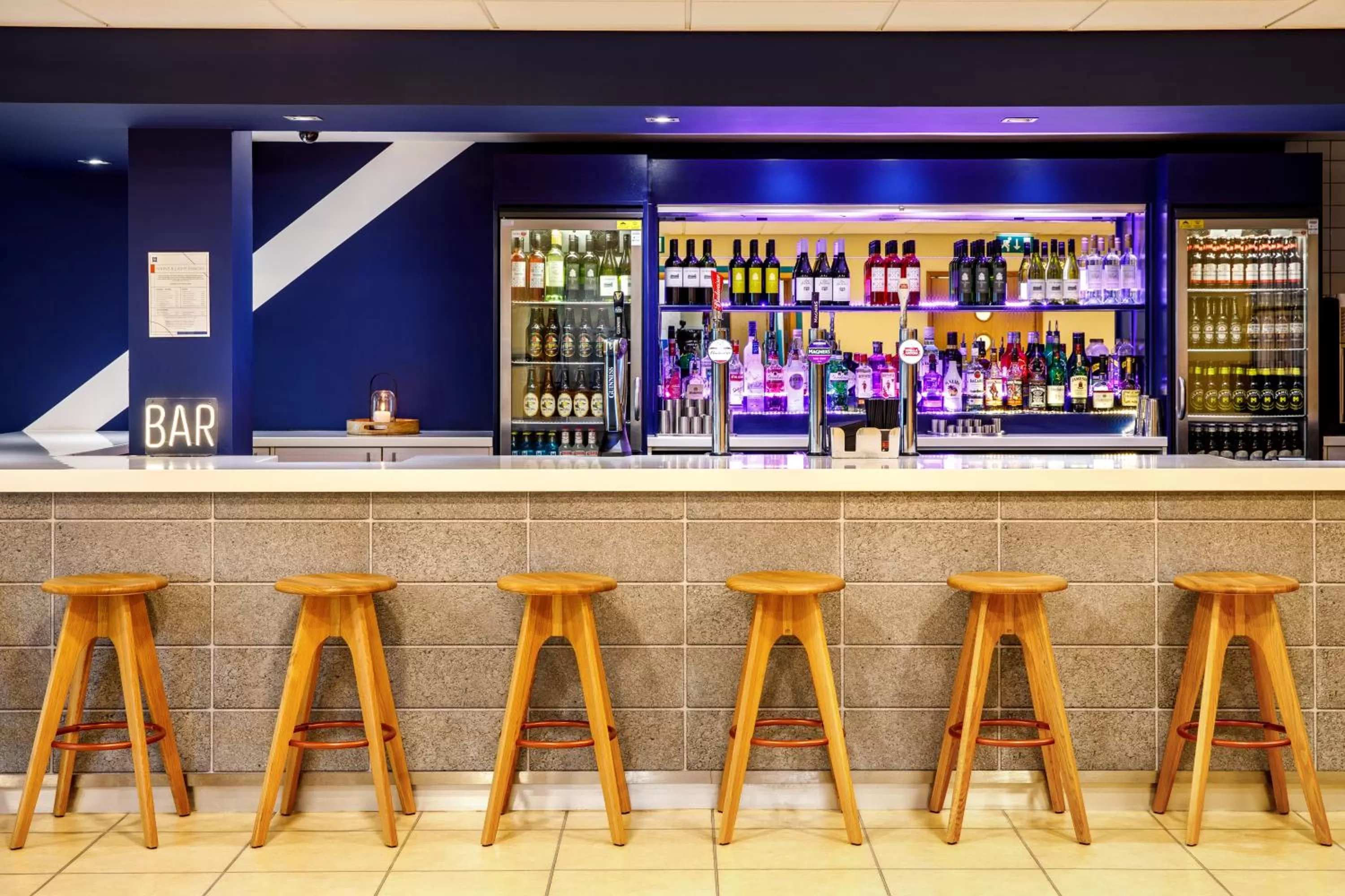 Restaurant/places to eat in ibis budget London Heathrow Central