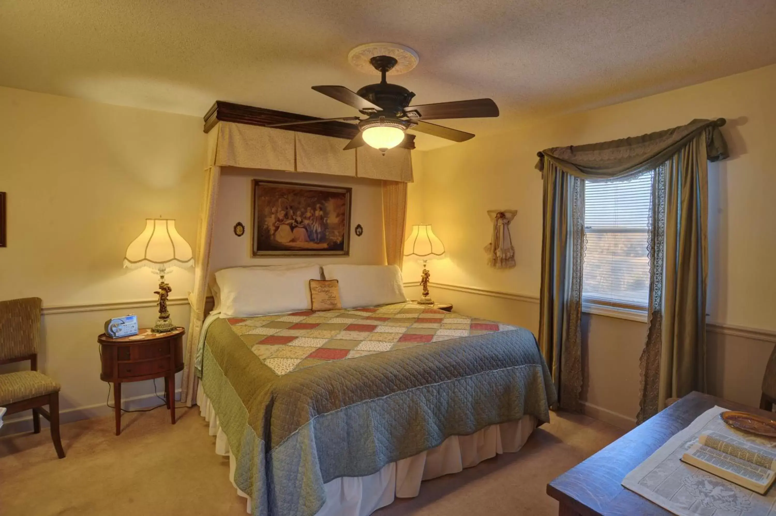 Photo of the whole room, Bed in Blue Mountain Mist Country Inn