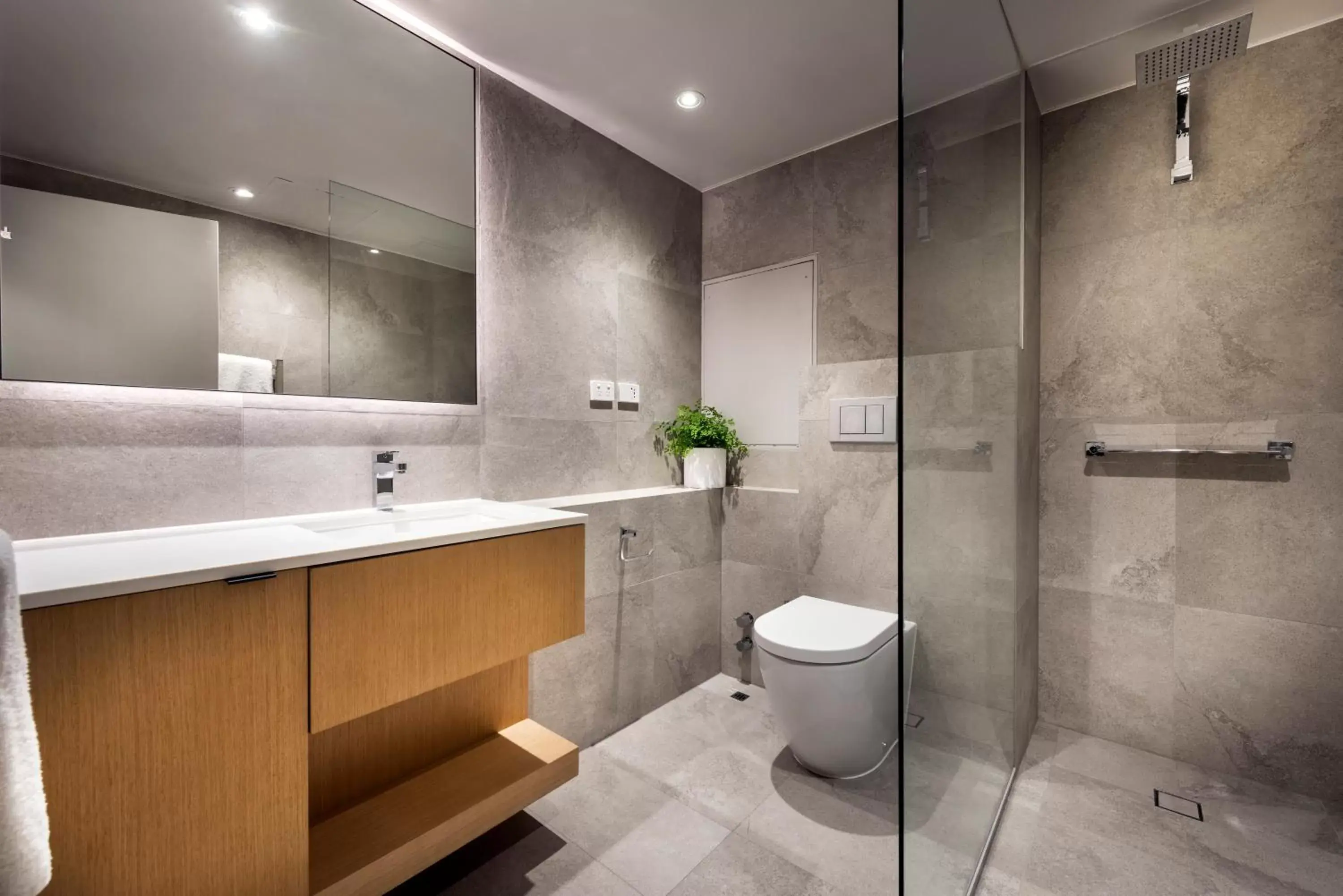 Bathroom in Tradewinds Hotel and Suites Fremantle