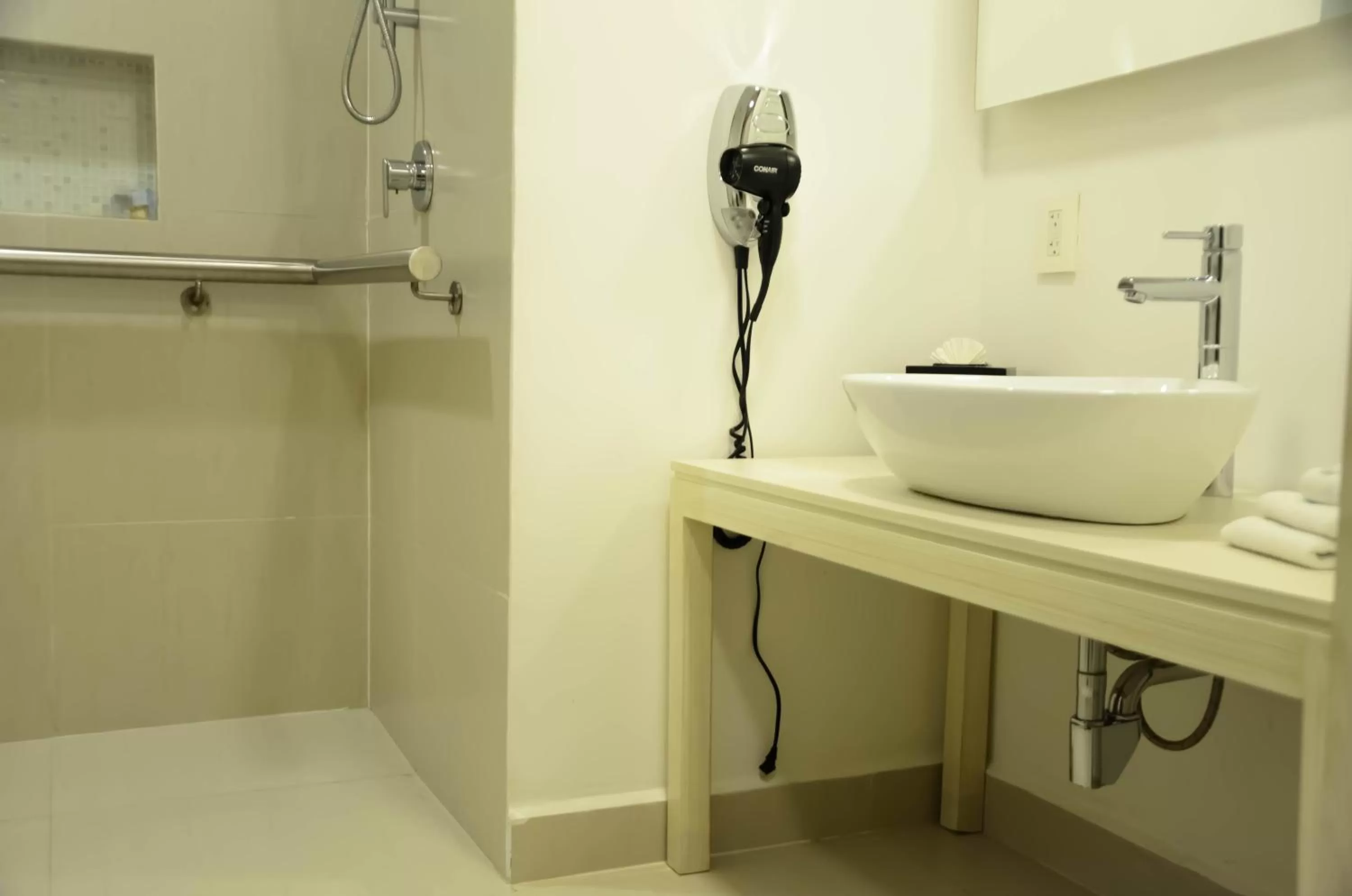 Photo of the whole room in Holiday Inn Express Pachuca by IHG