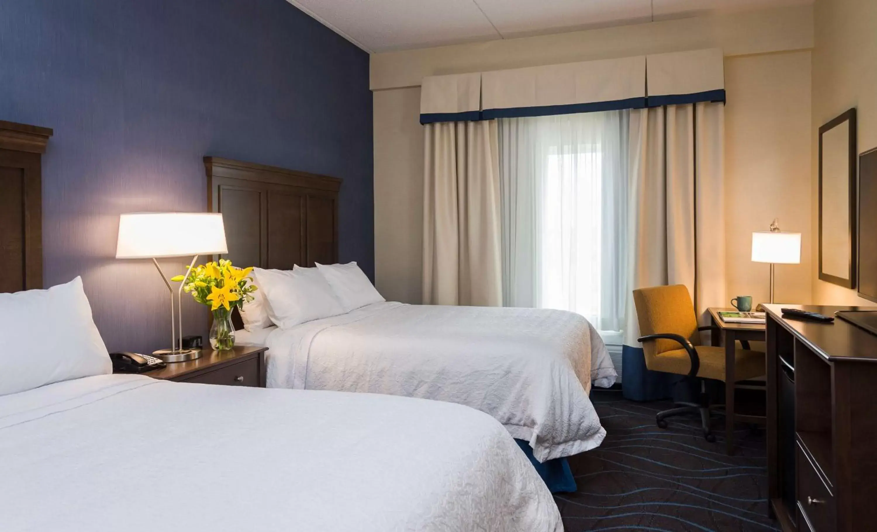 Bed in Hampton Inn by Hilton Ottawa Airport