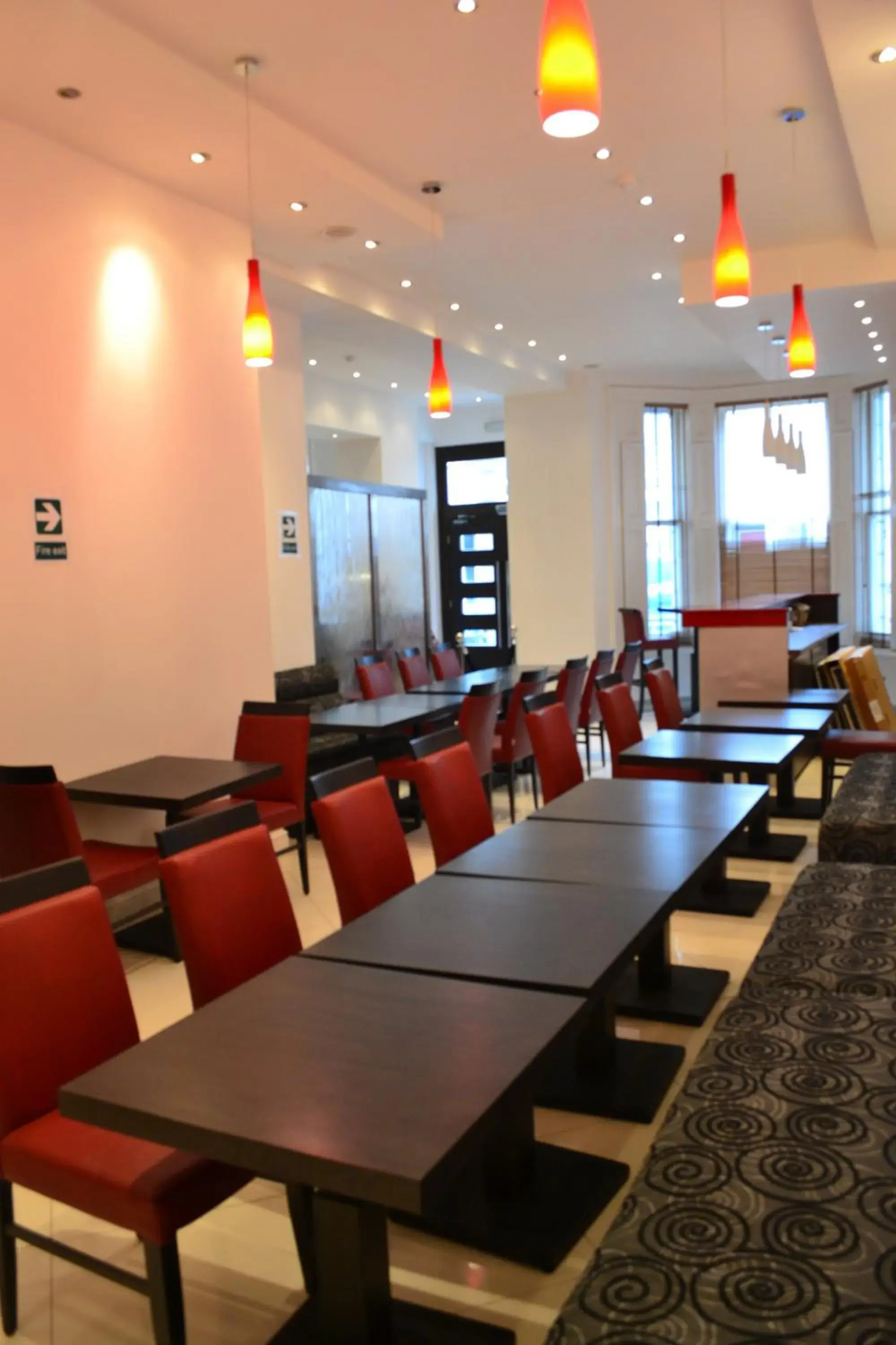 Lobby or reception, Restaurant/Places to Eat in Cromwell International Hotel