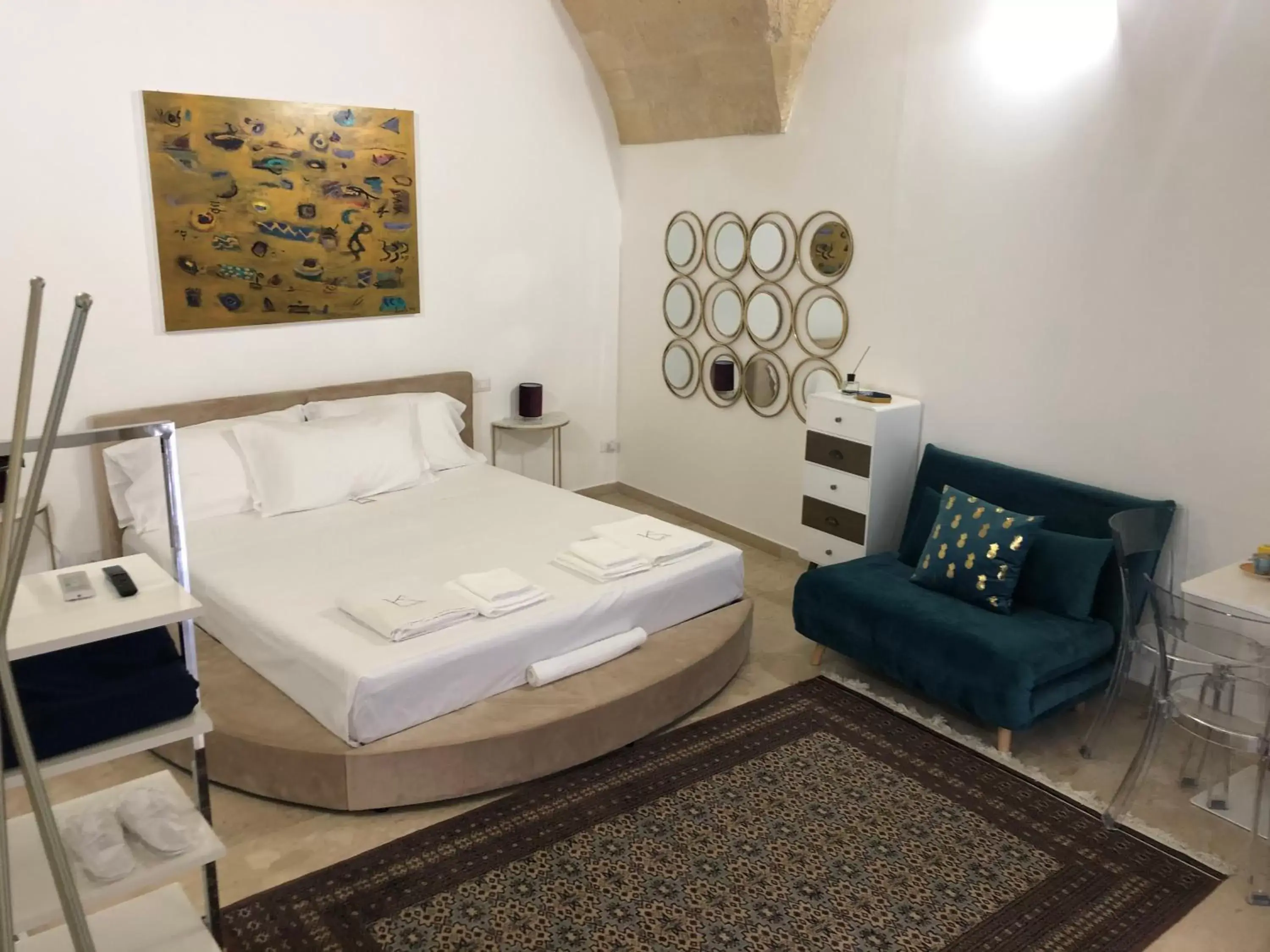 Bed in Kalinifta - Jacuzzi & Suites SIT