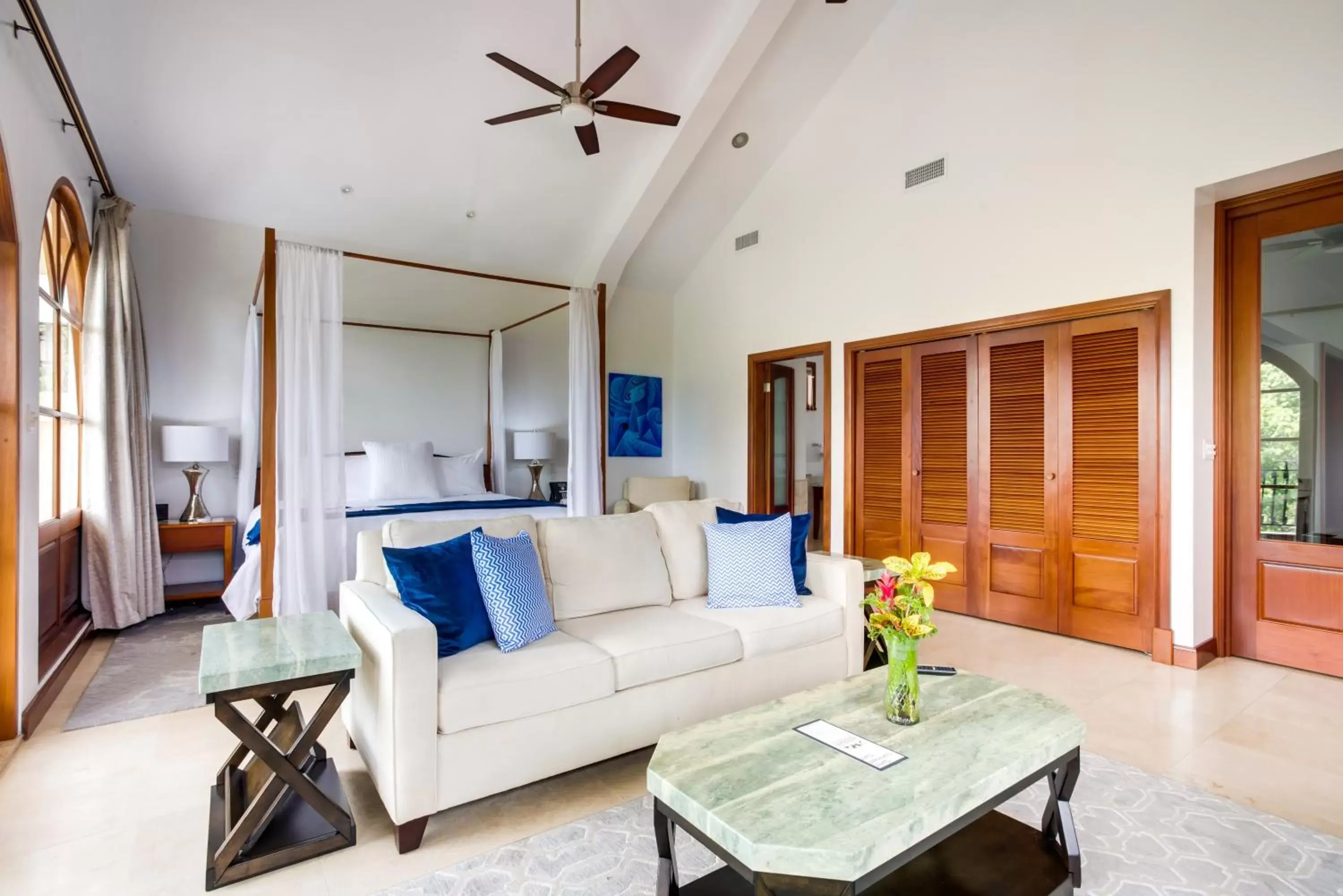 Living room, Seating Area in San Ignacio Resort Hotel