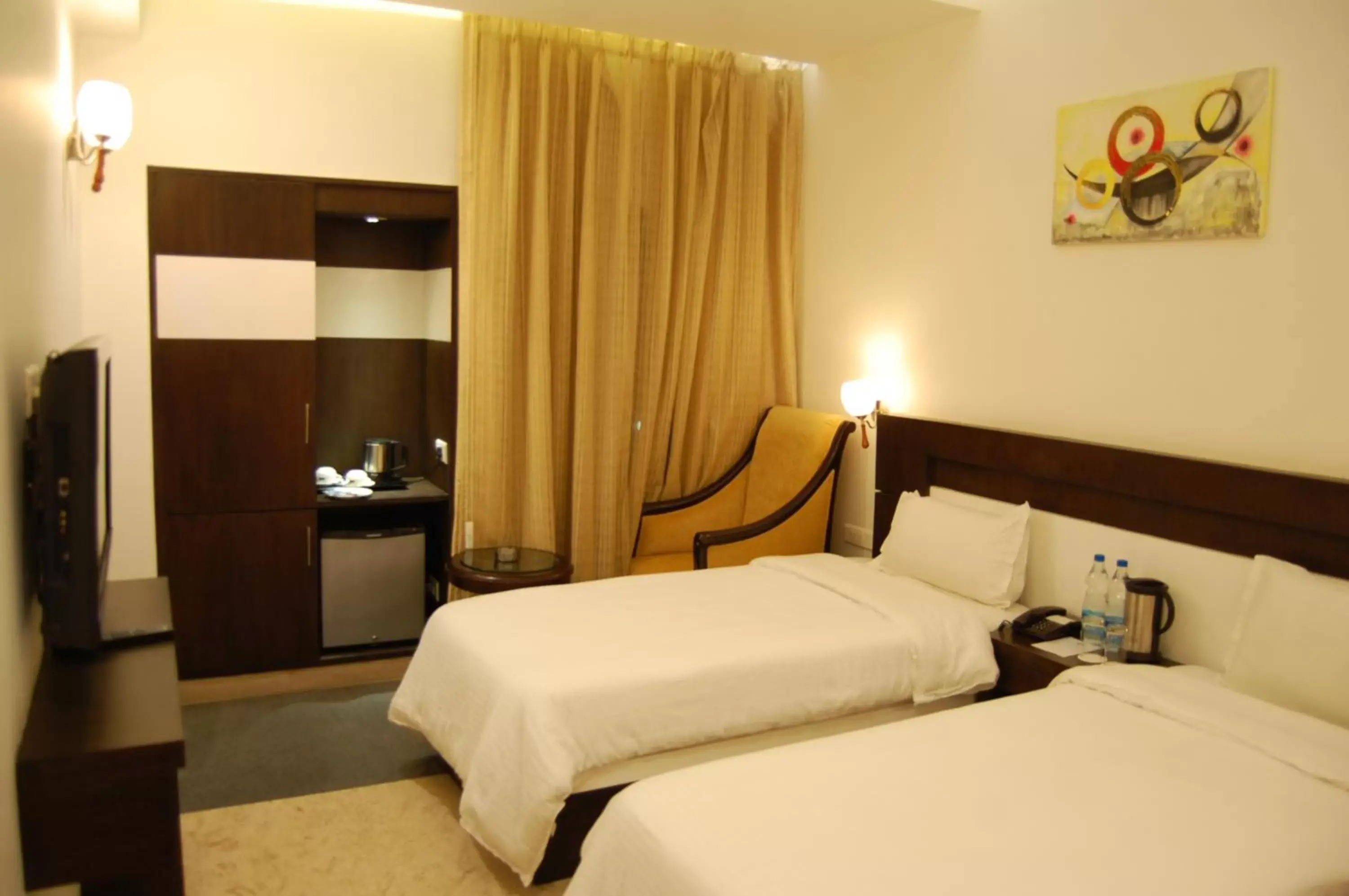 Photo of the whole room, Bed in Hotel Taj Resorts Photo of the whole room, Bed in Hotel Taj Resorts