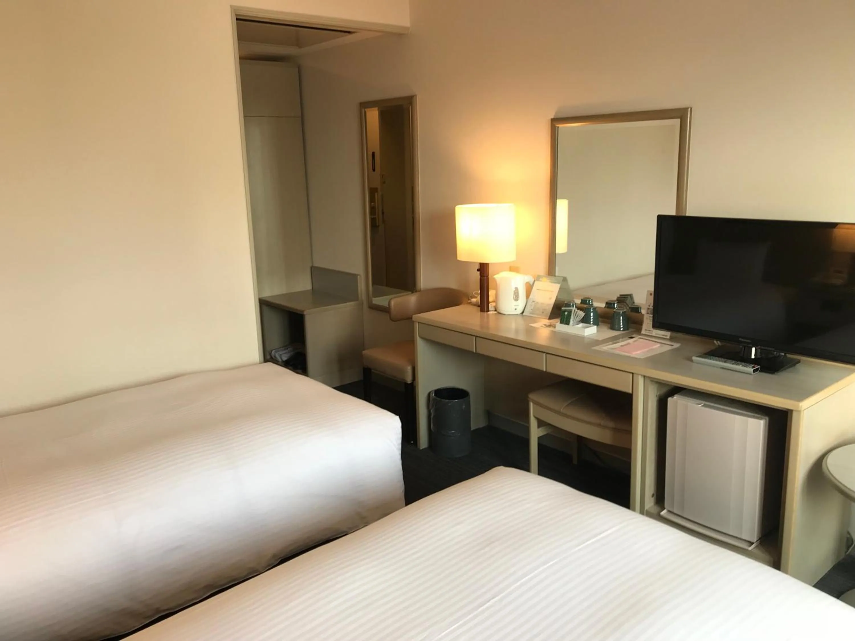 Photo of the whole room, Bed in Chisun Hotel Kamata