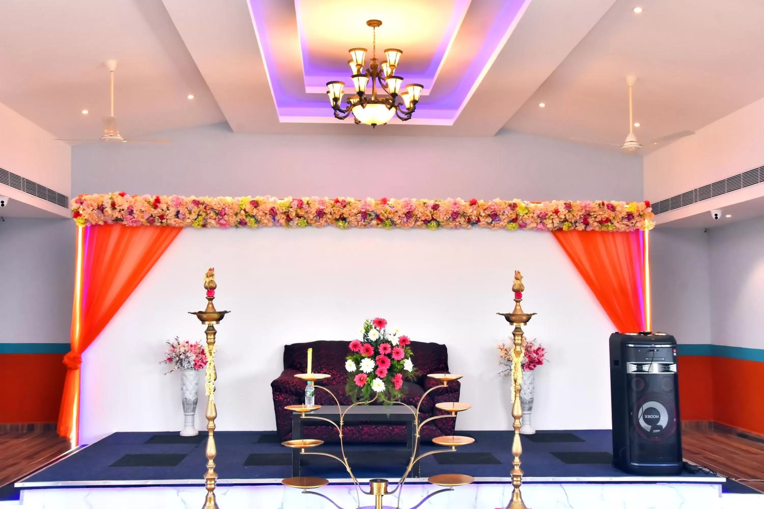 Business facilities, Banquet Facilities in Sangam Inn & Banquets