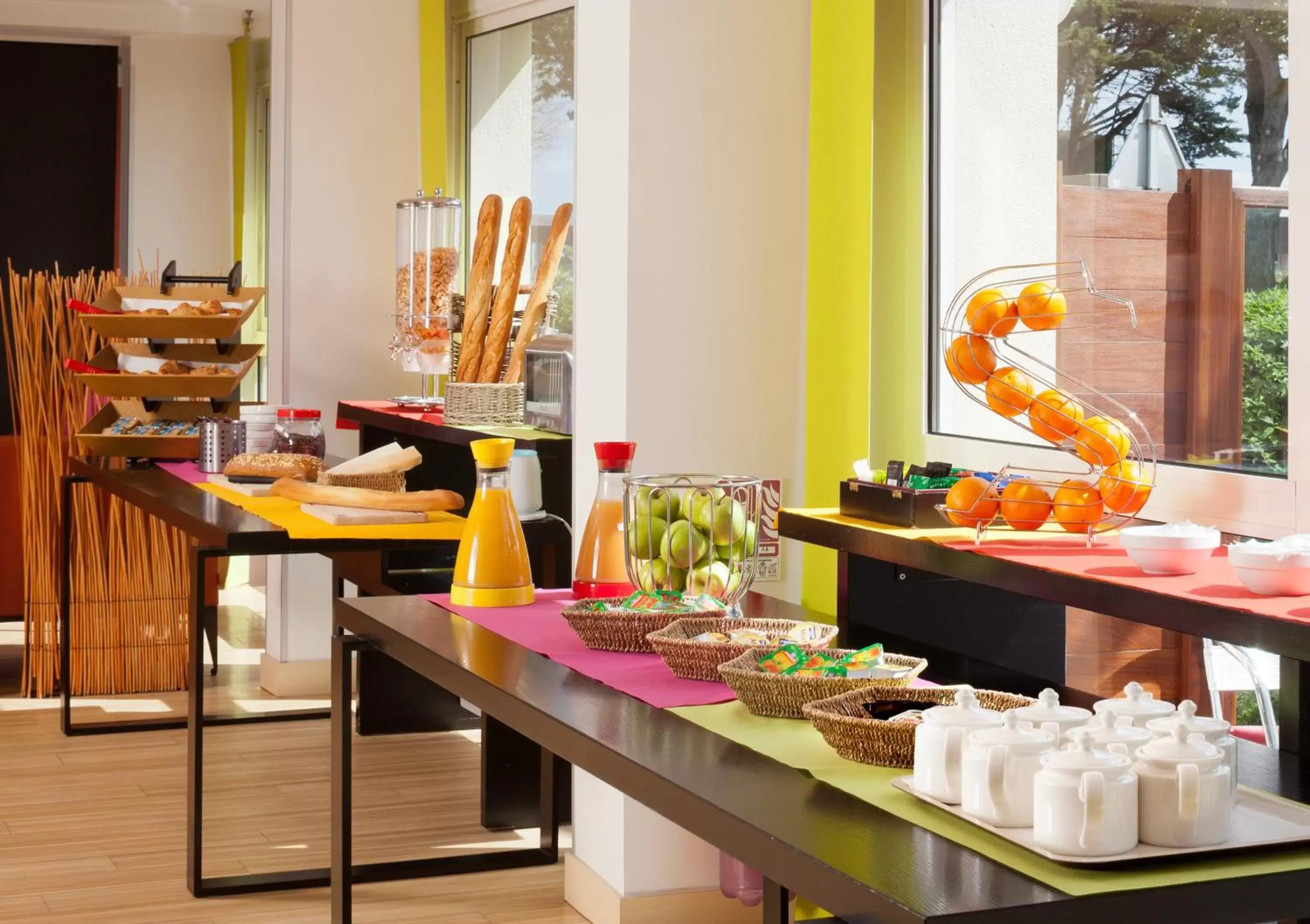 Restaurant/places to eat in ibis Styles Ouistreham