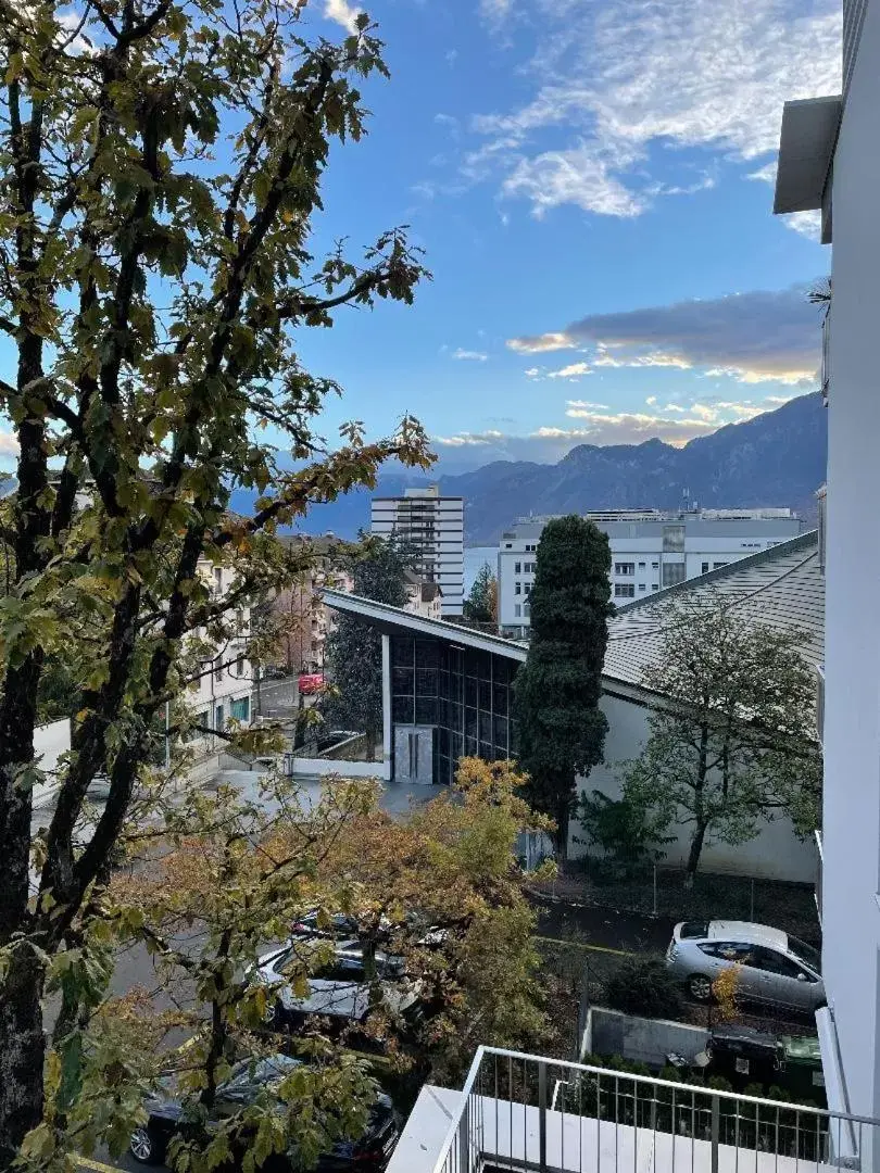 Property building in Chambre double Montreux