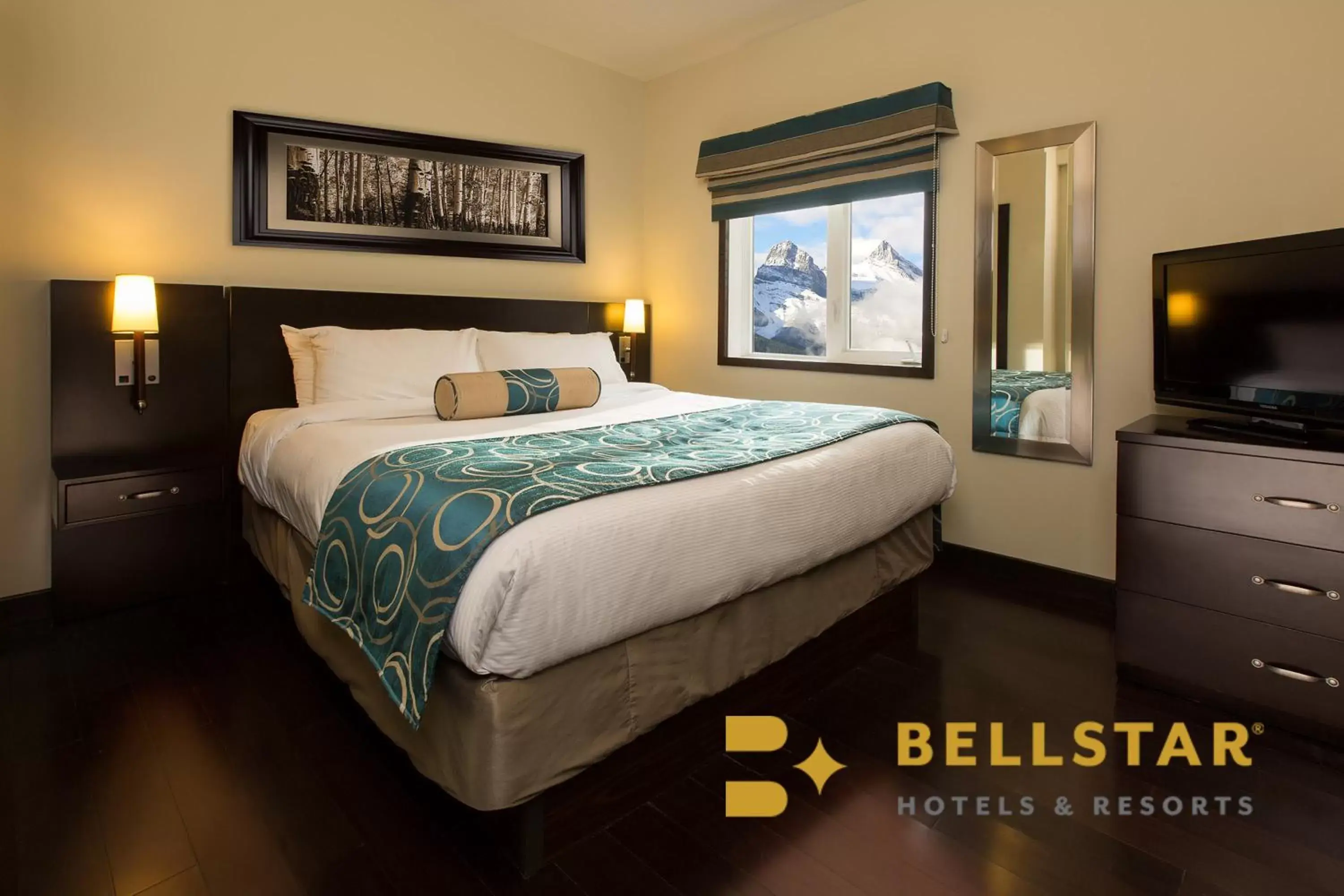 Bed in Grande Rockies Resort-Bellstar Hotels & Resorts
