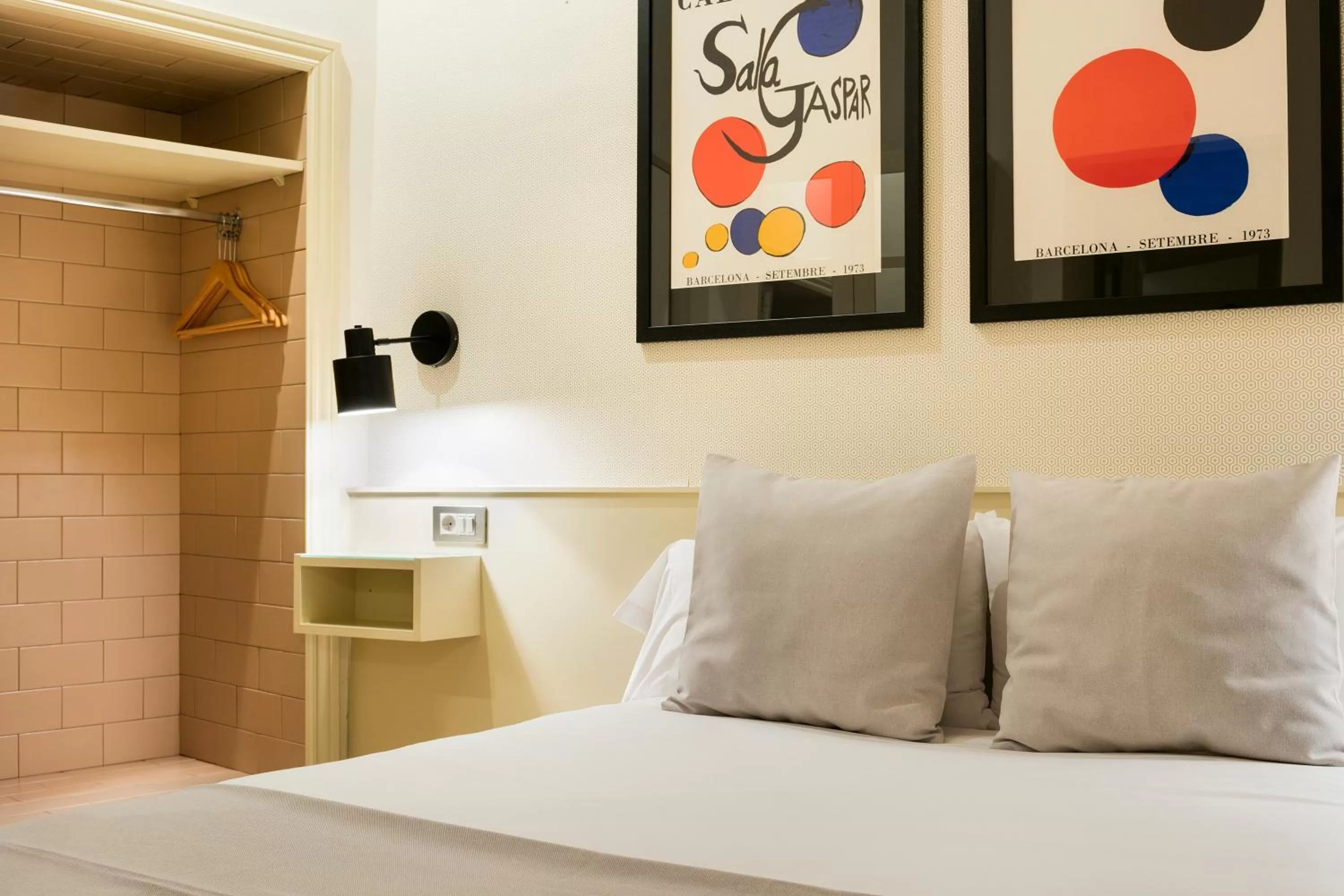 Property building, Bed in Hotel El Call