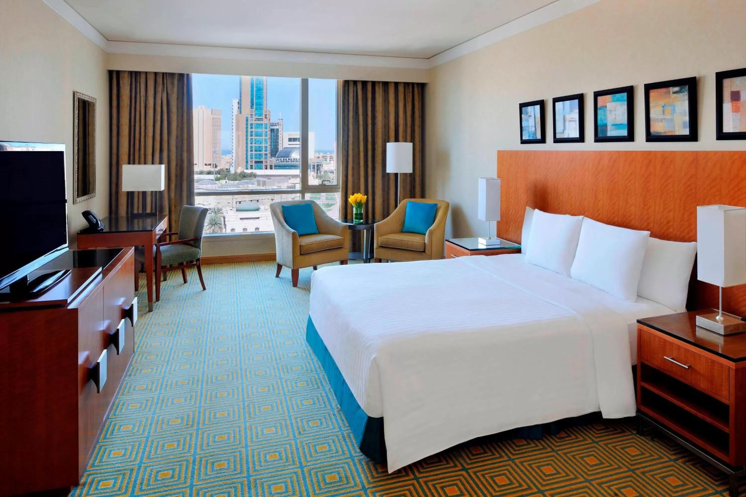 Club Room, Club lounge access, Guest room, 1 King in Courtyard By Marriott Kuwait City