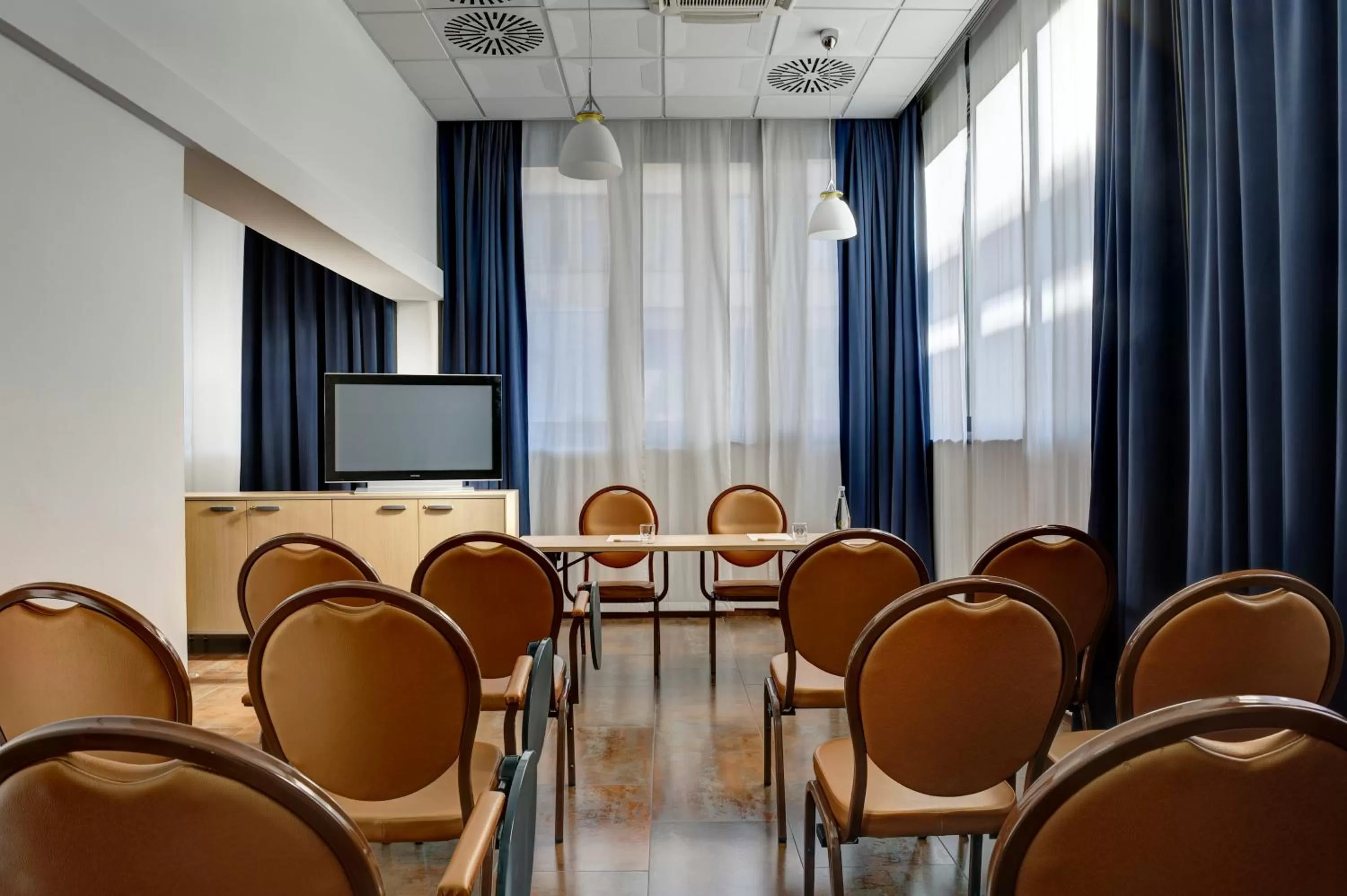 Business facilities in FH55 Grand Hotel Mediterraneo