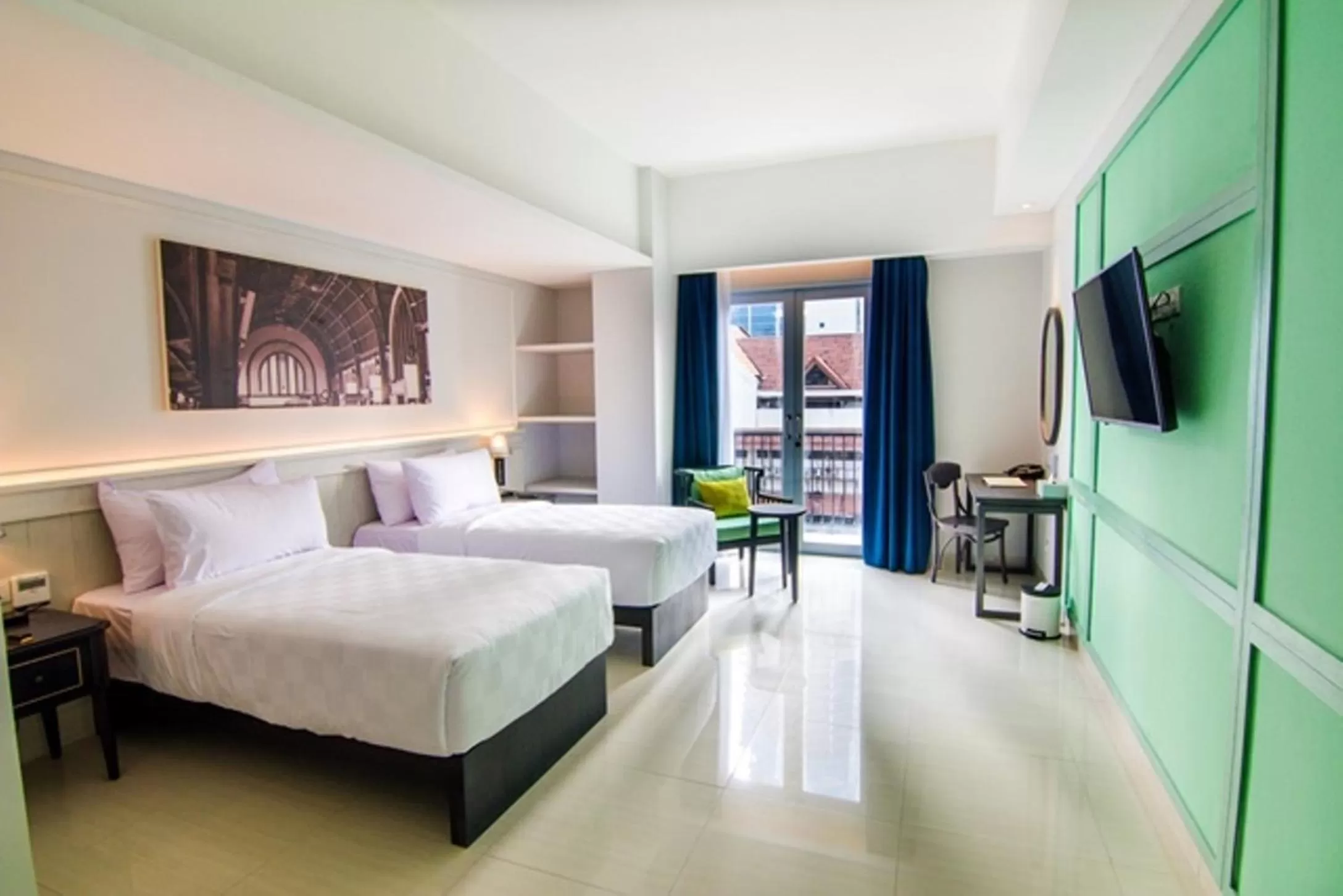 Bedroom, Bed in Jambuluwuk Thamrin Hotel