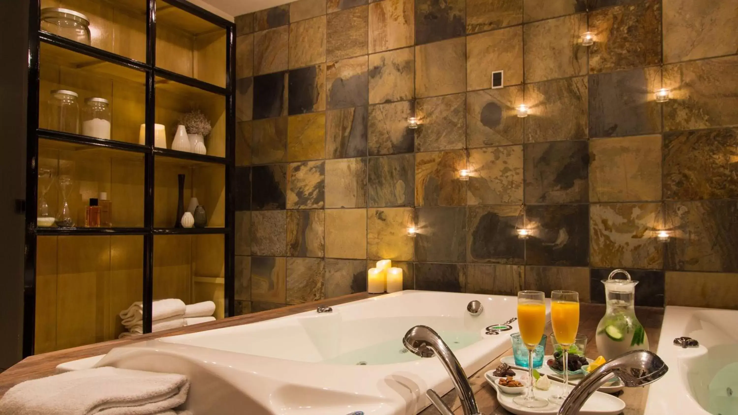 Spa and wellness centre/facilities, Bathroom in Best Western Hotel Herman Bang