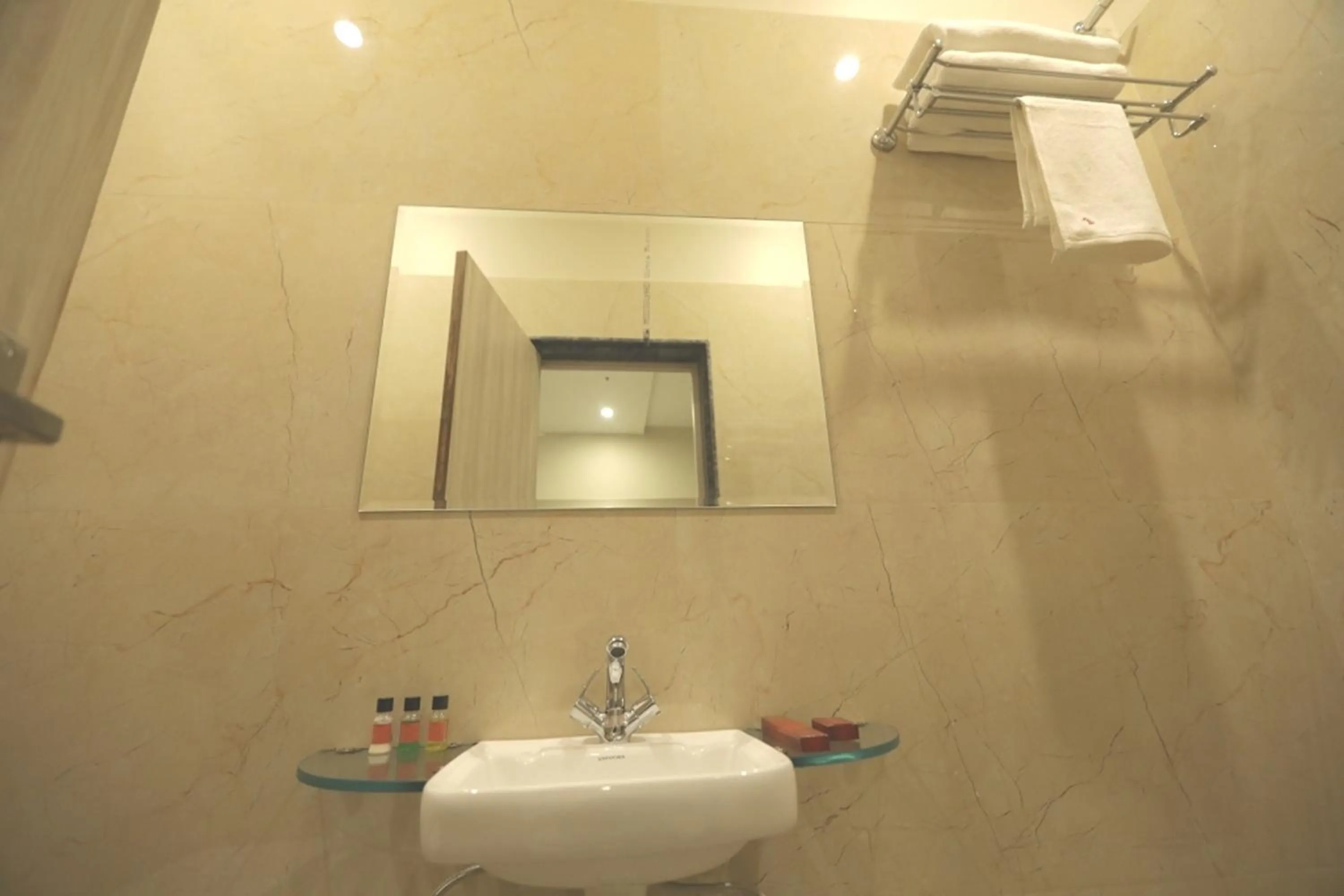 Bathroom in Pine Regency